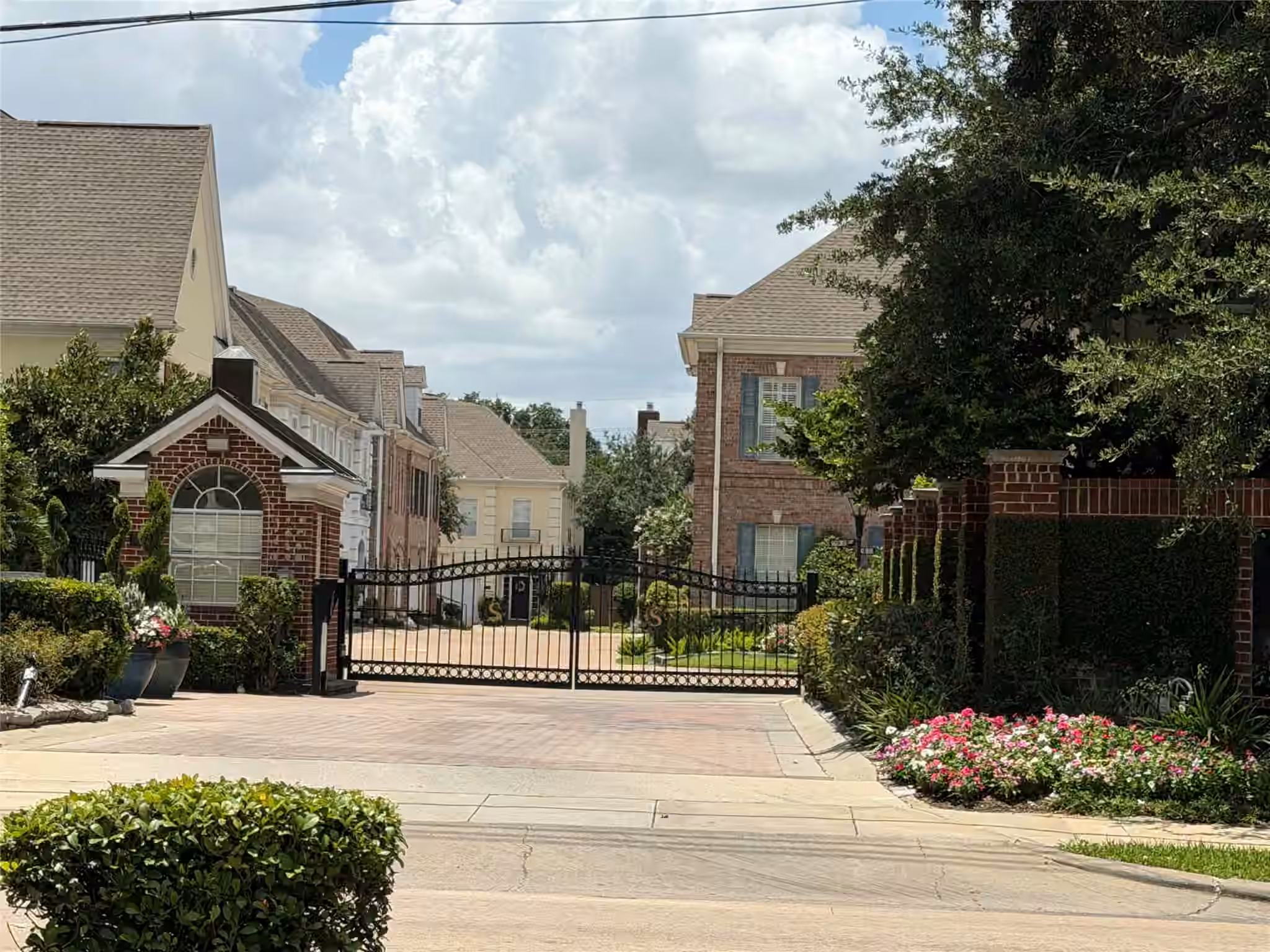 Photo 2 of 5225 Sagecircle Street S, Houston, TX