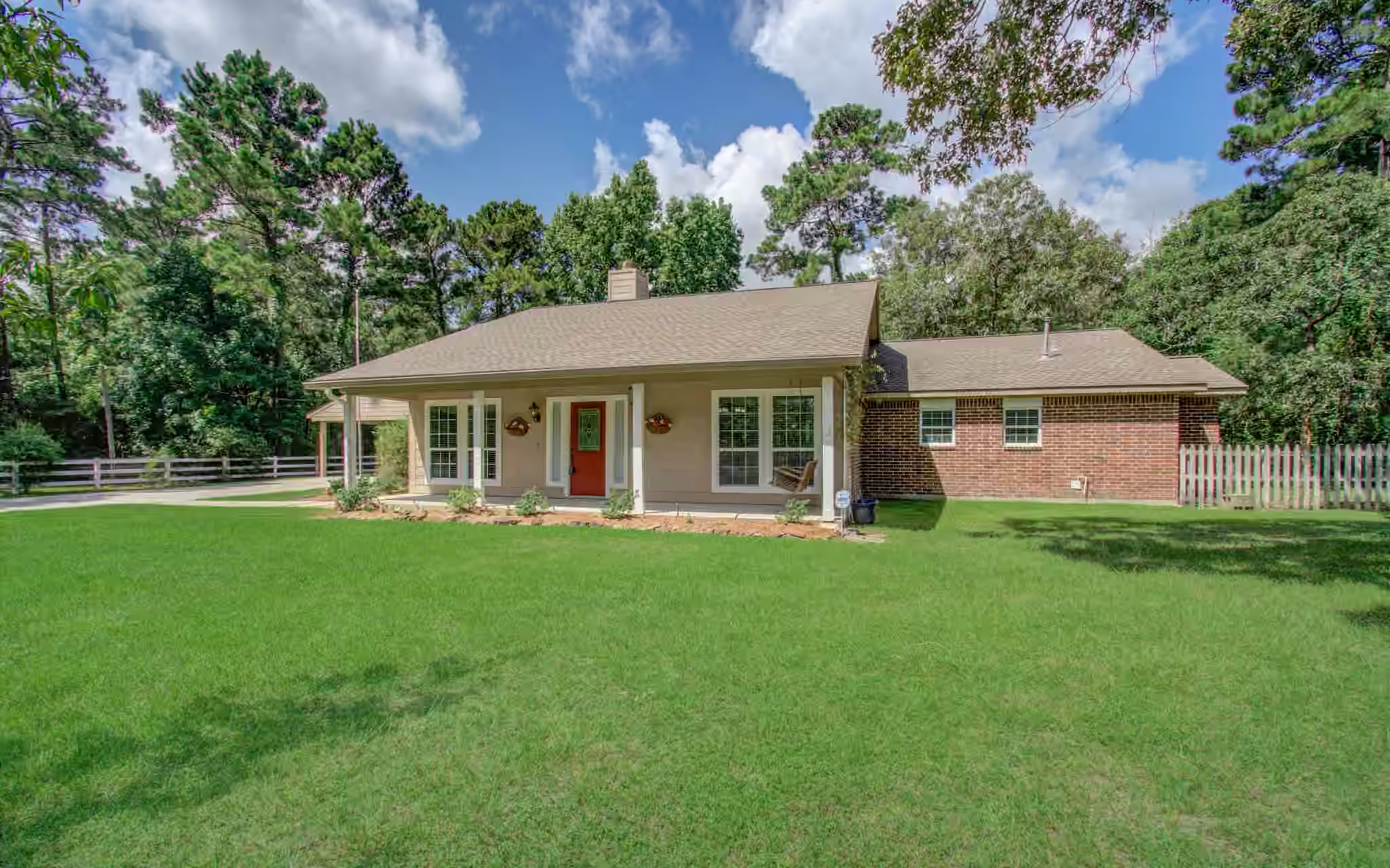 Photo 5 of 20203 TIMBER RIDGE Drive, Magnolia, TX