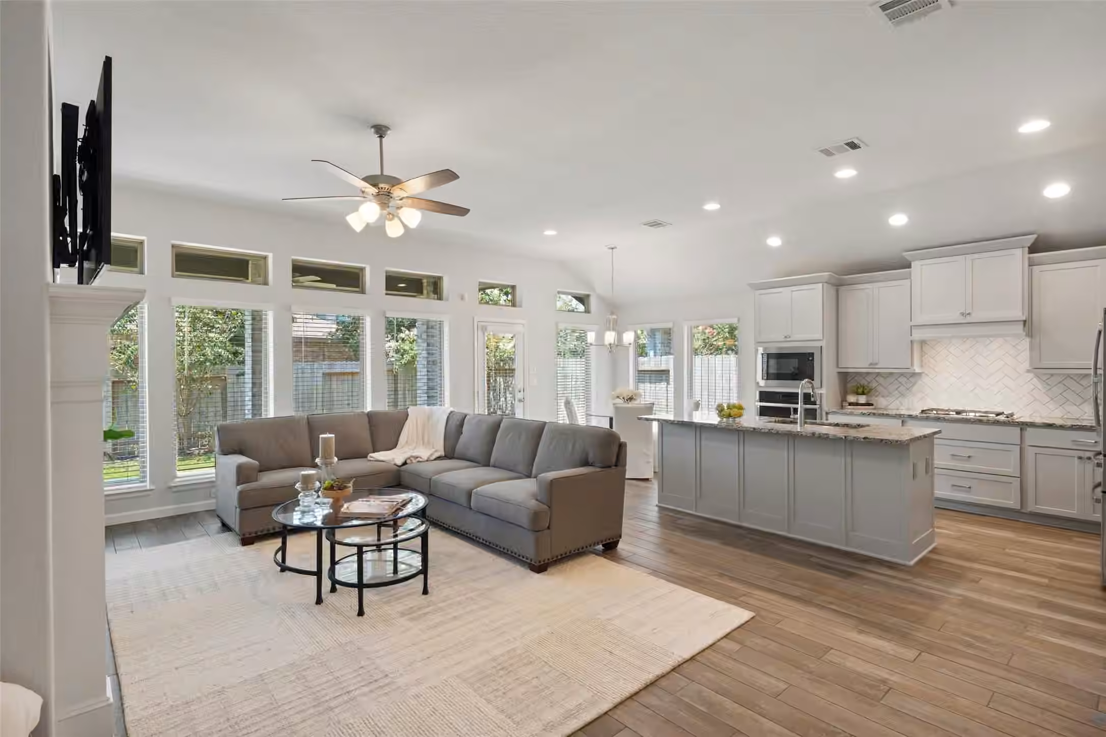 Photo 3 of 405 Elevation Avenue, Montgomery, TX