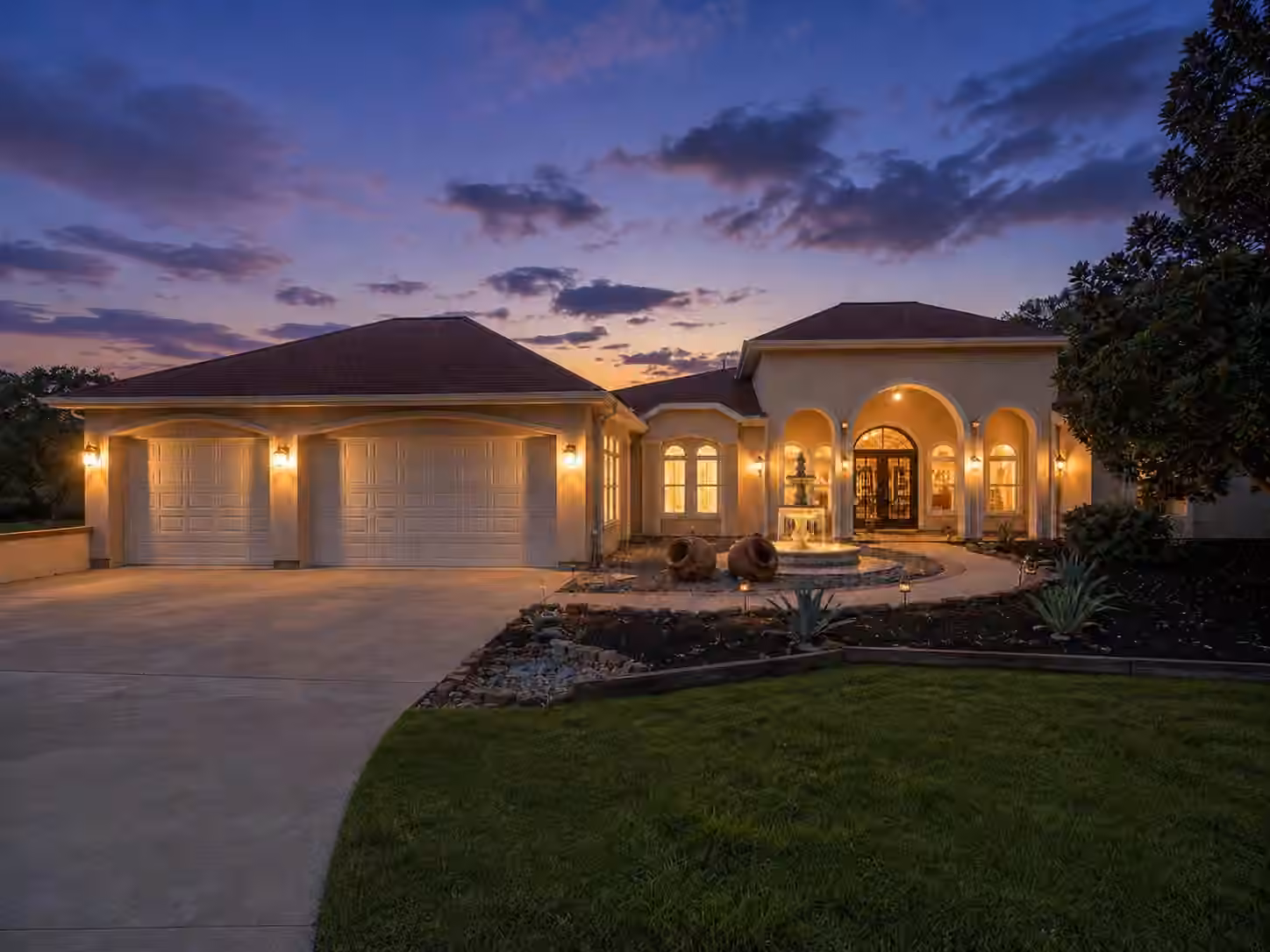 Photo 2 of 3124 Willow Oak Lane, Sealy, TX