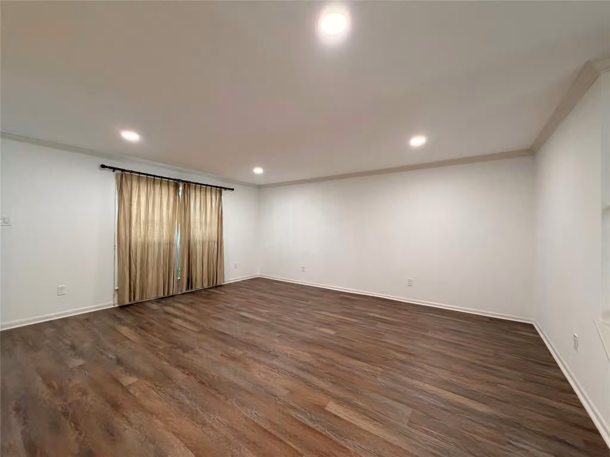 Photo 5 of 5803 Valley Forge Drive 95, Houston, TX