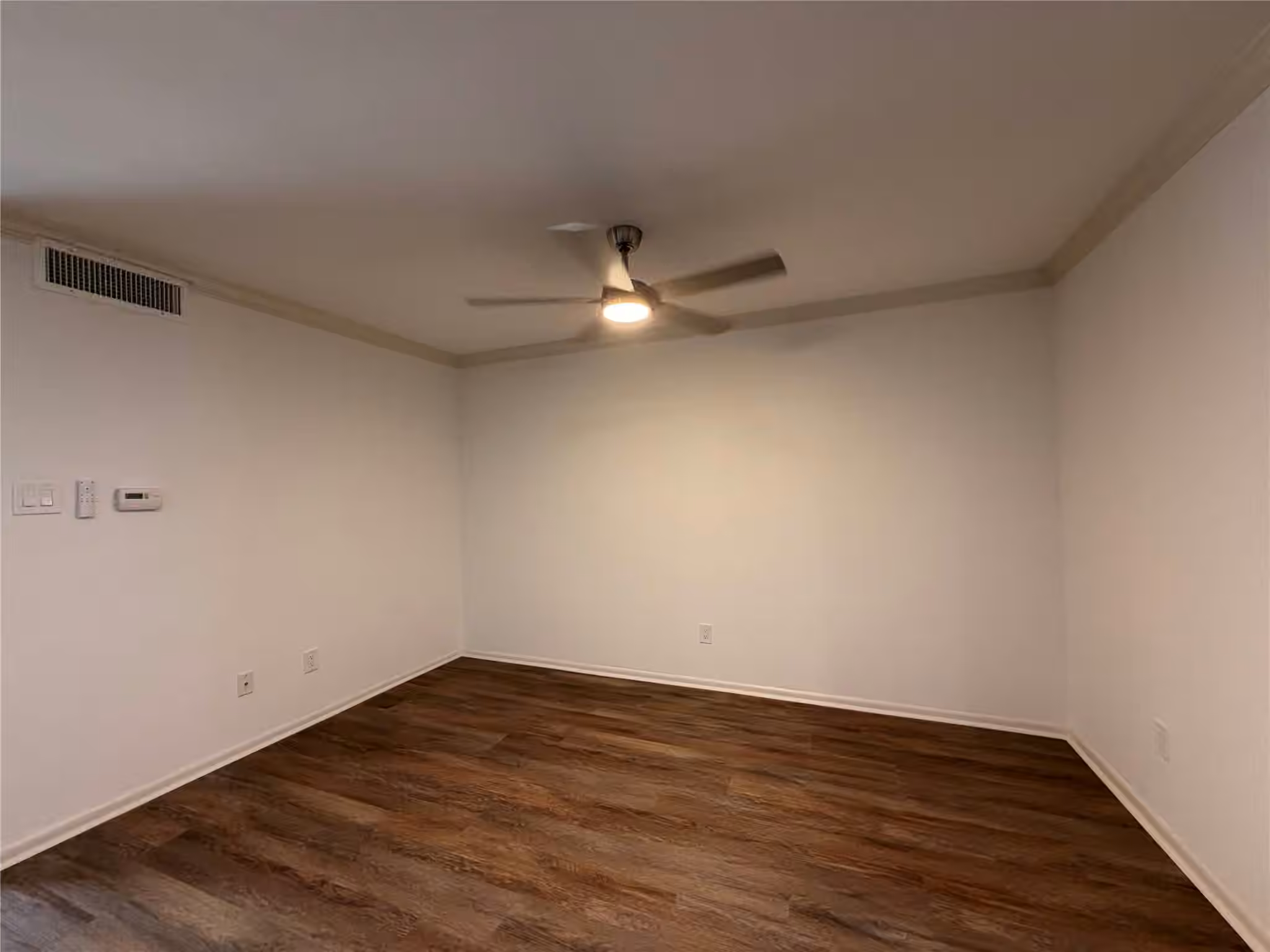 Photo 7 of 5803 Valley Forge Drive 95, Houston, TX