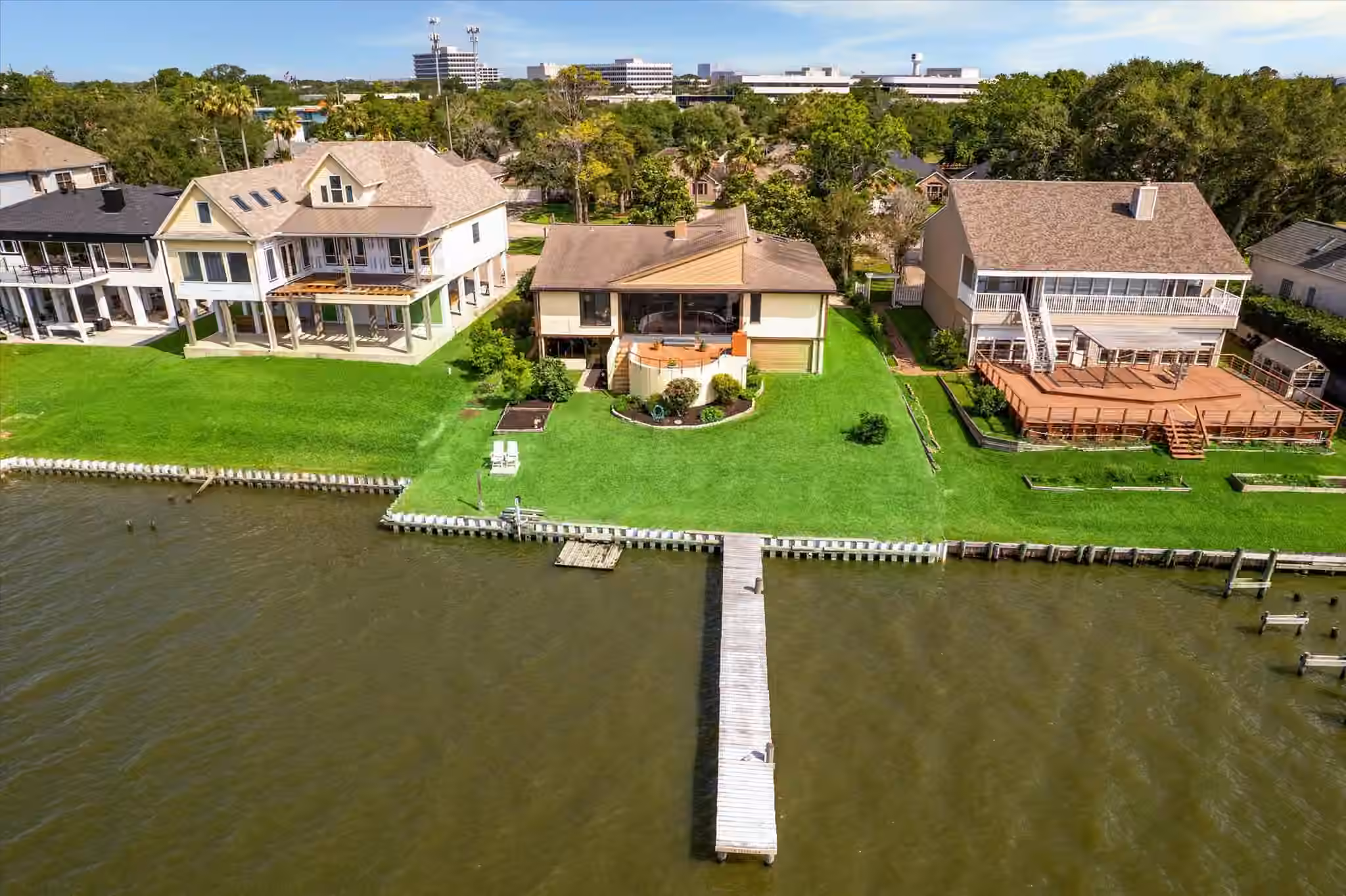 Photo 6 of 2414 Baycrest Drive, Houston, TX