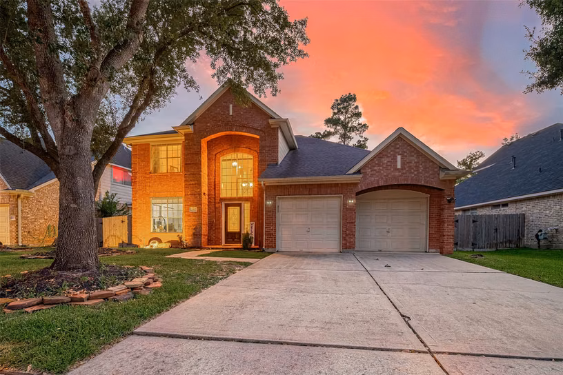 Photo 3 of 13807 Layton Hills Drive, Cypress, TX