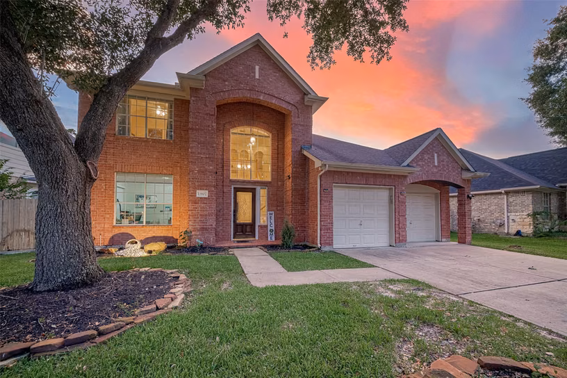 Photo 4 of 13807 Layton Hills Drive, Cypress, TX