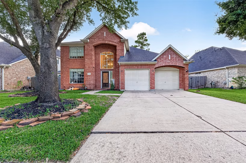Photo 5 of 13807 Layton Hills Drive, Cypress, TX