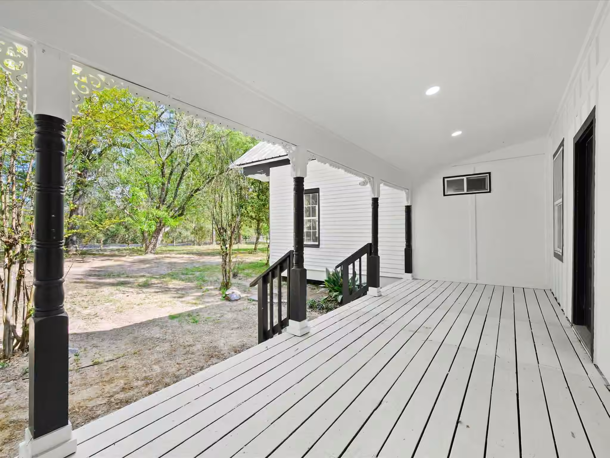 Photo 4 of 16958 Cedar Road, Plantersville, TX