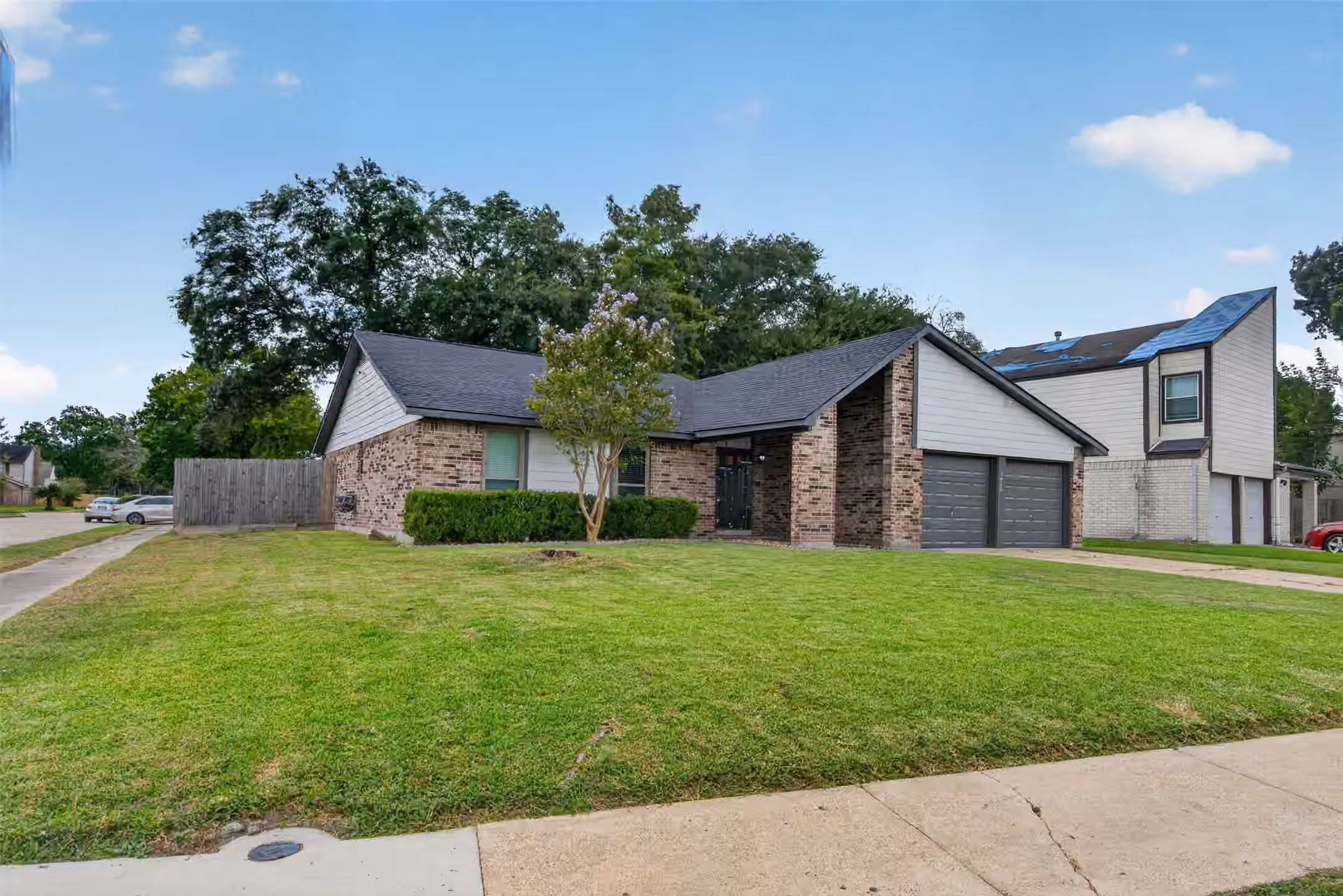 Photo 4 of 3910 Ivy Green Drive, Houston, TX