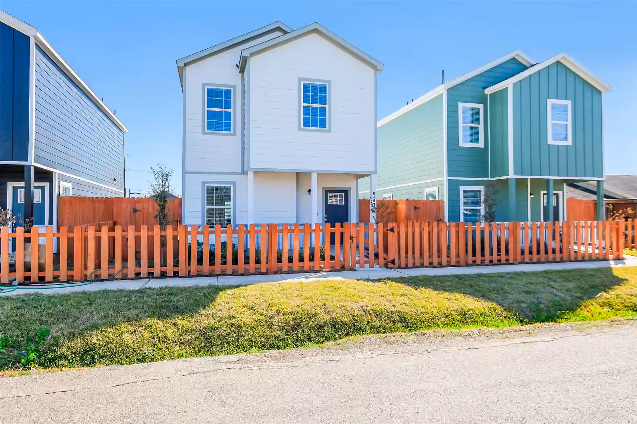 Photo 2 of 6411 Paris Street, Houston, TX