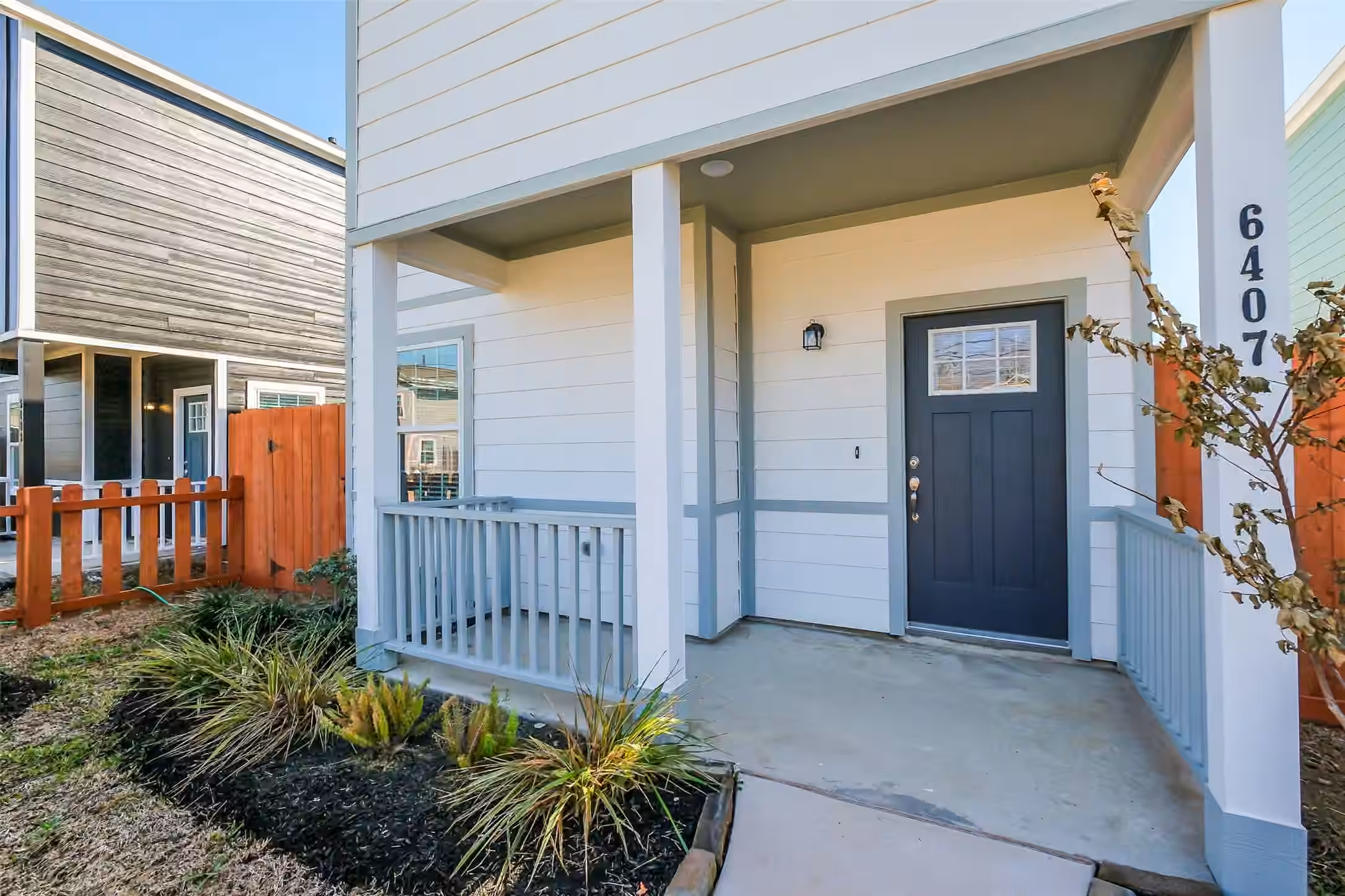 Photo 4 of 6411 Paris Street, Houston, TX