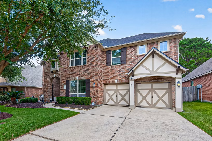 Photo 2 of 123 Forest Valley Bend, Conroe, TX