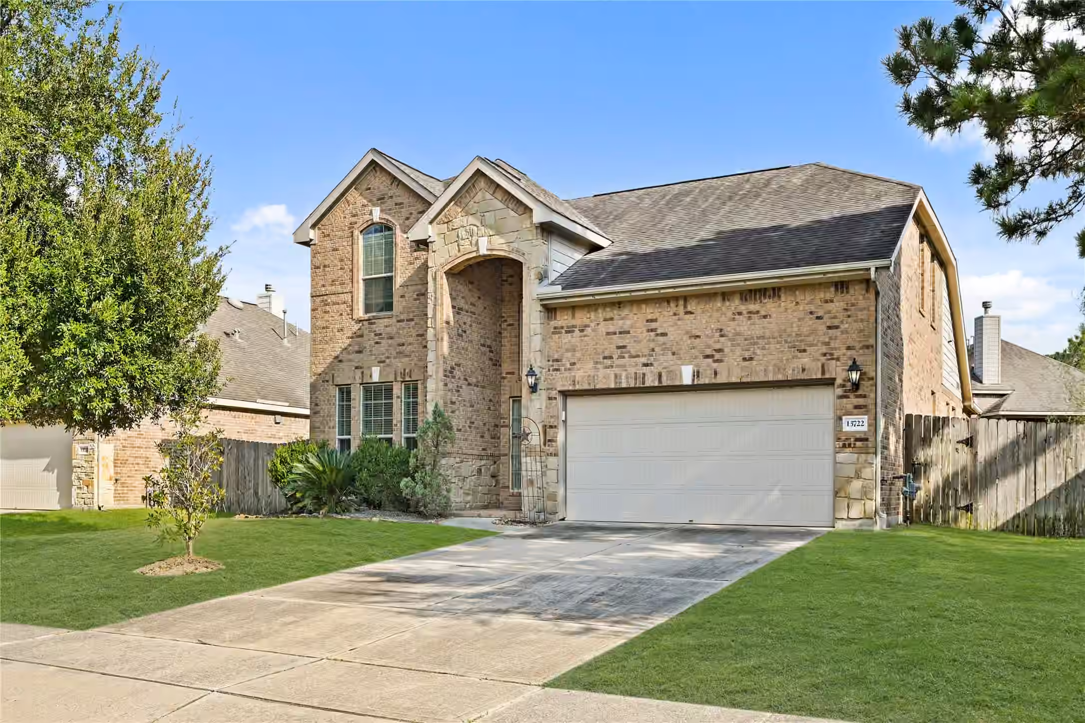 Photo 3 of 13722 Mckinney Creek Lane, Houston, TX