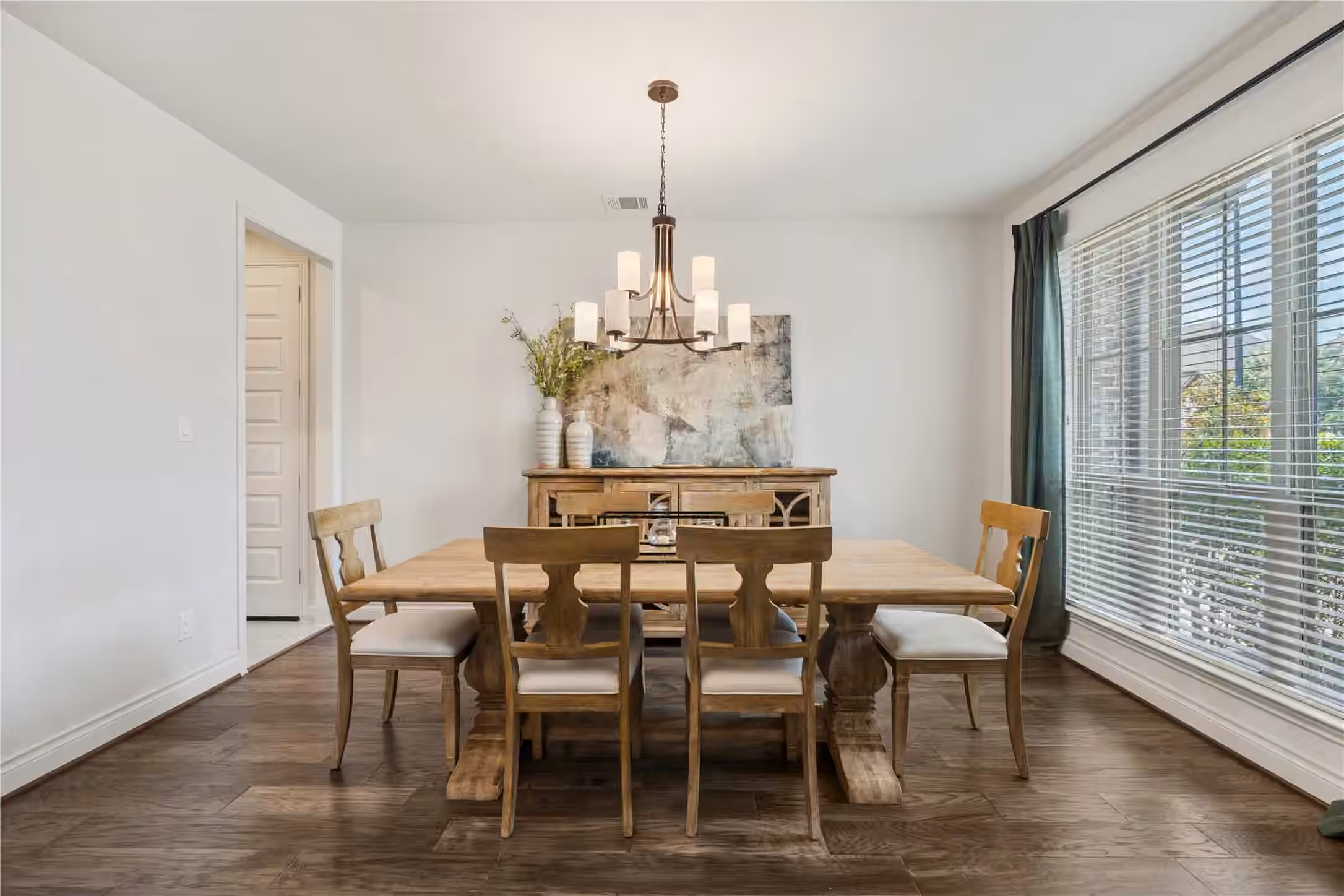 Photo 5 of 19719 Raccoon Hollow Way, Cypress, TX