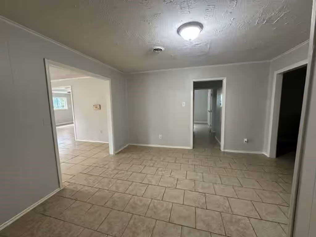 Photo 5 of 7717 Bigwood Street, Houston, TX