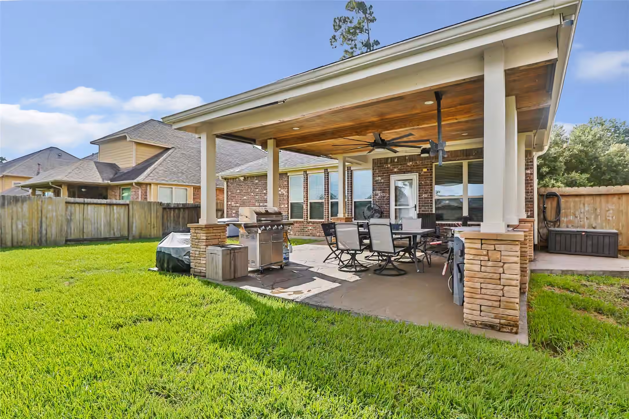 Photo 6 of 12823 Waterbury Edge Lane, Humble, TX