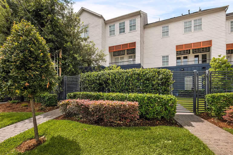 Photo 3 of 822 Cage Street, Houston, TX