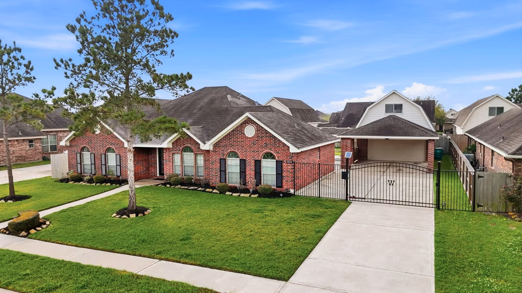 Photo of 6534 Granbury Road, Manvel, TX 77578