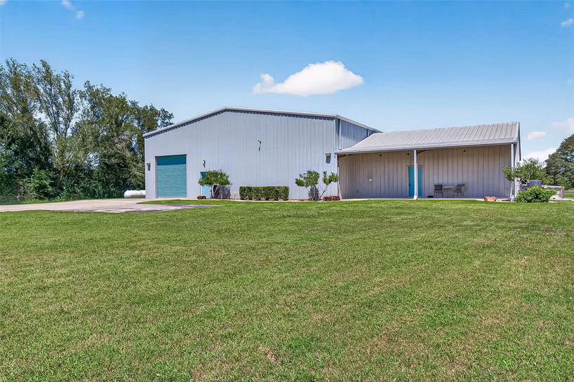 Photo 5 of 22610 Cessna Road, Needville, TX