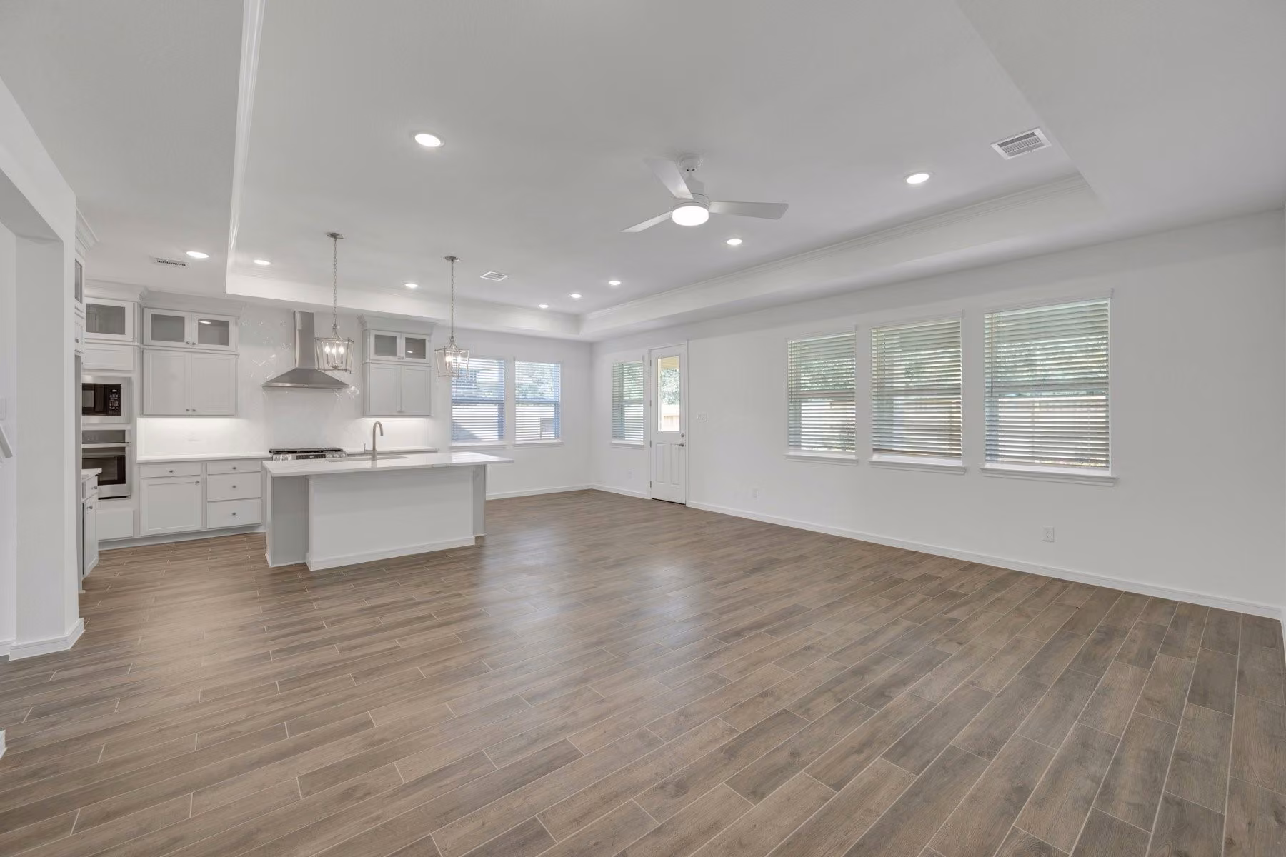 Photo 7 of 18602 Eastwood Ridge Court, Crosby, TX