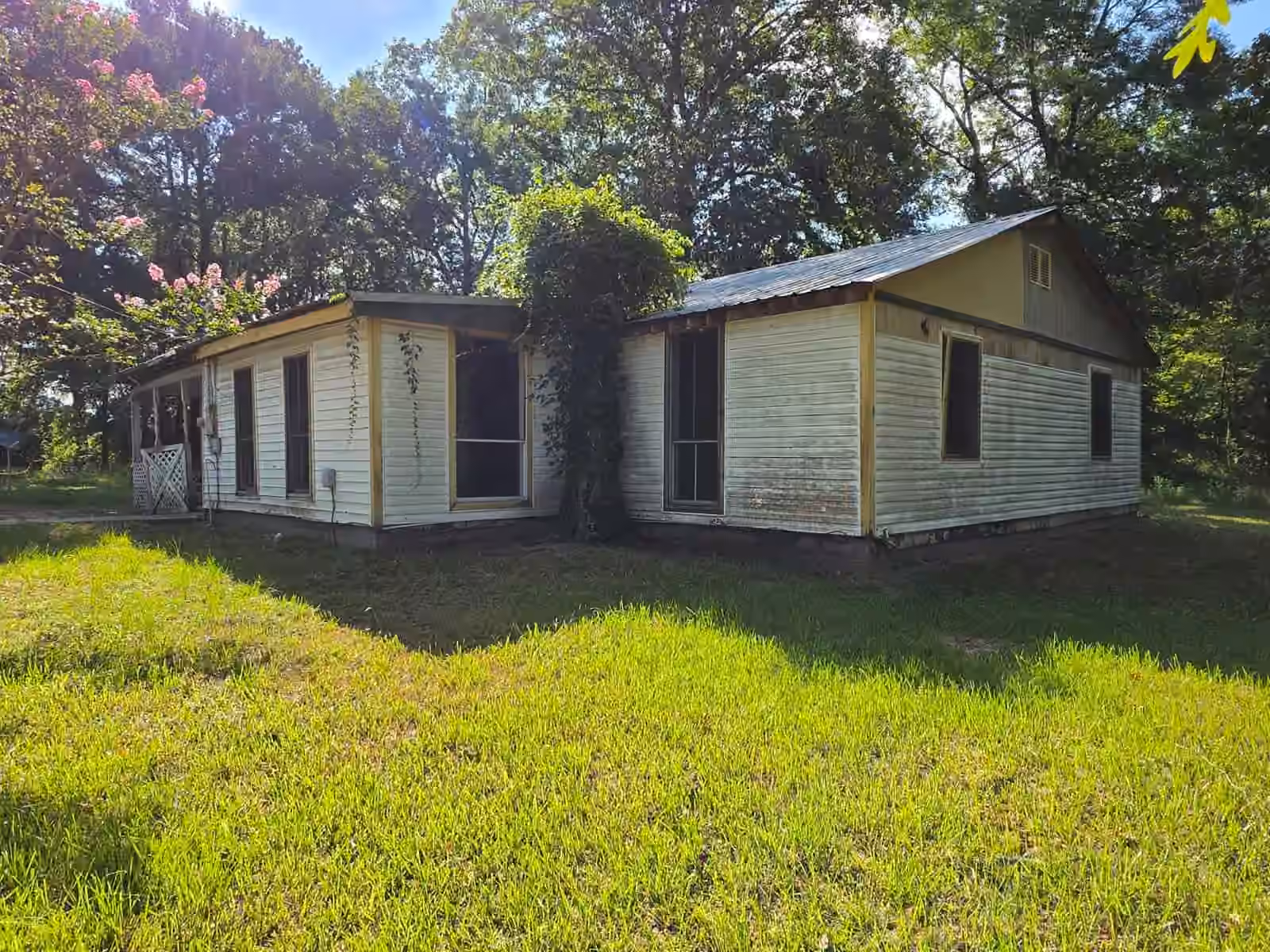 Photo 2 of 1110 Greenbelt Drive, Cleveland, TX
