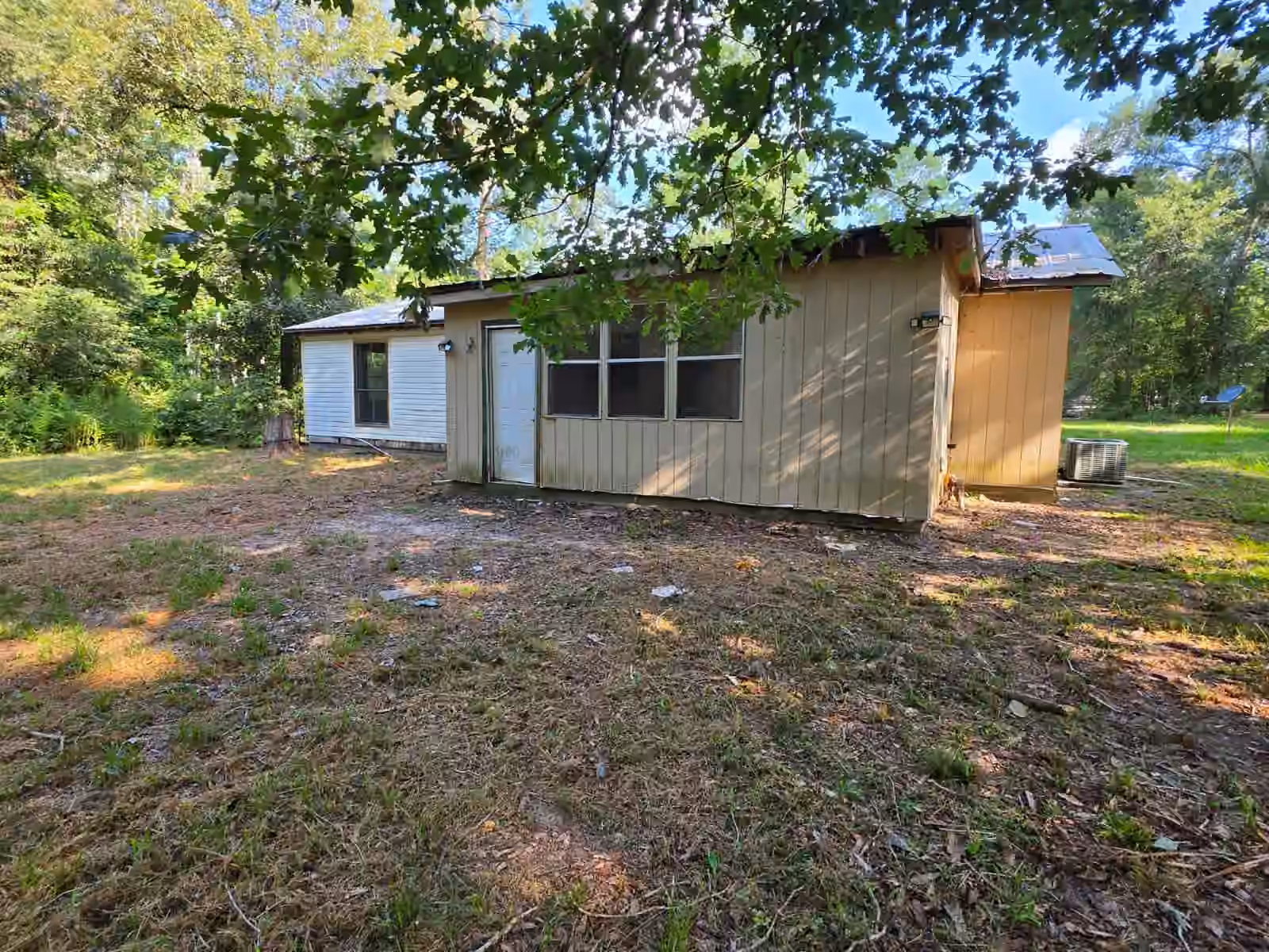 Photo 3 of 1110 Greenbelt Drive, Cleveland, TX