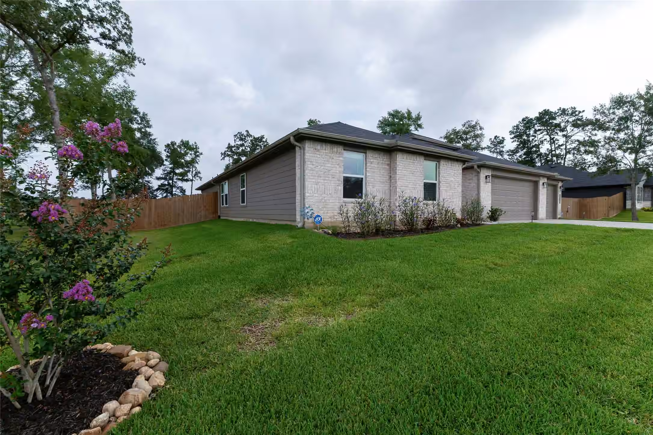Photo 4 of 16129 William Ross Way, Conroe, TX