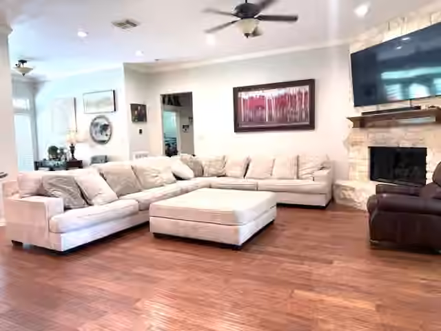 Photo 2 of 5475 County Road 348, Brazoria, TX
