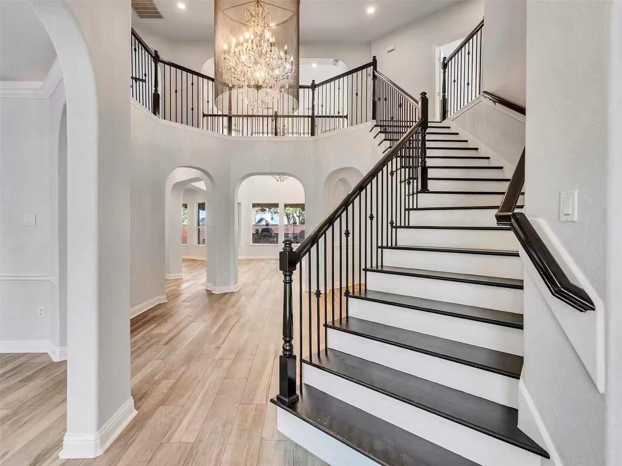 Photo 2 of 12304 Evening Bay Drive, Pearland, TX