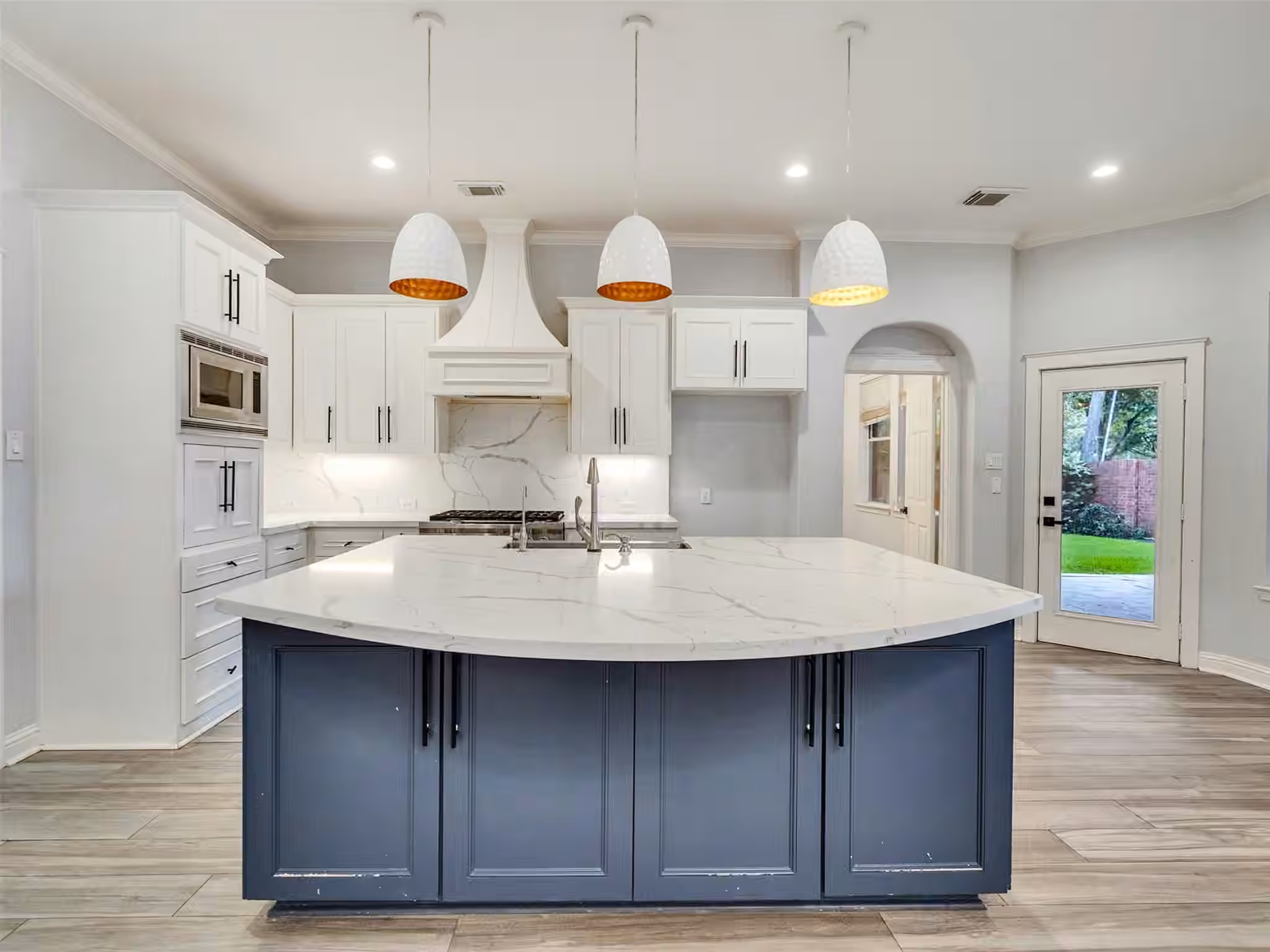 Photo 3 of 12304 Evening Bay Drive, Pearland, TX