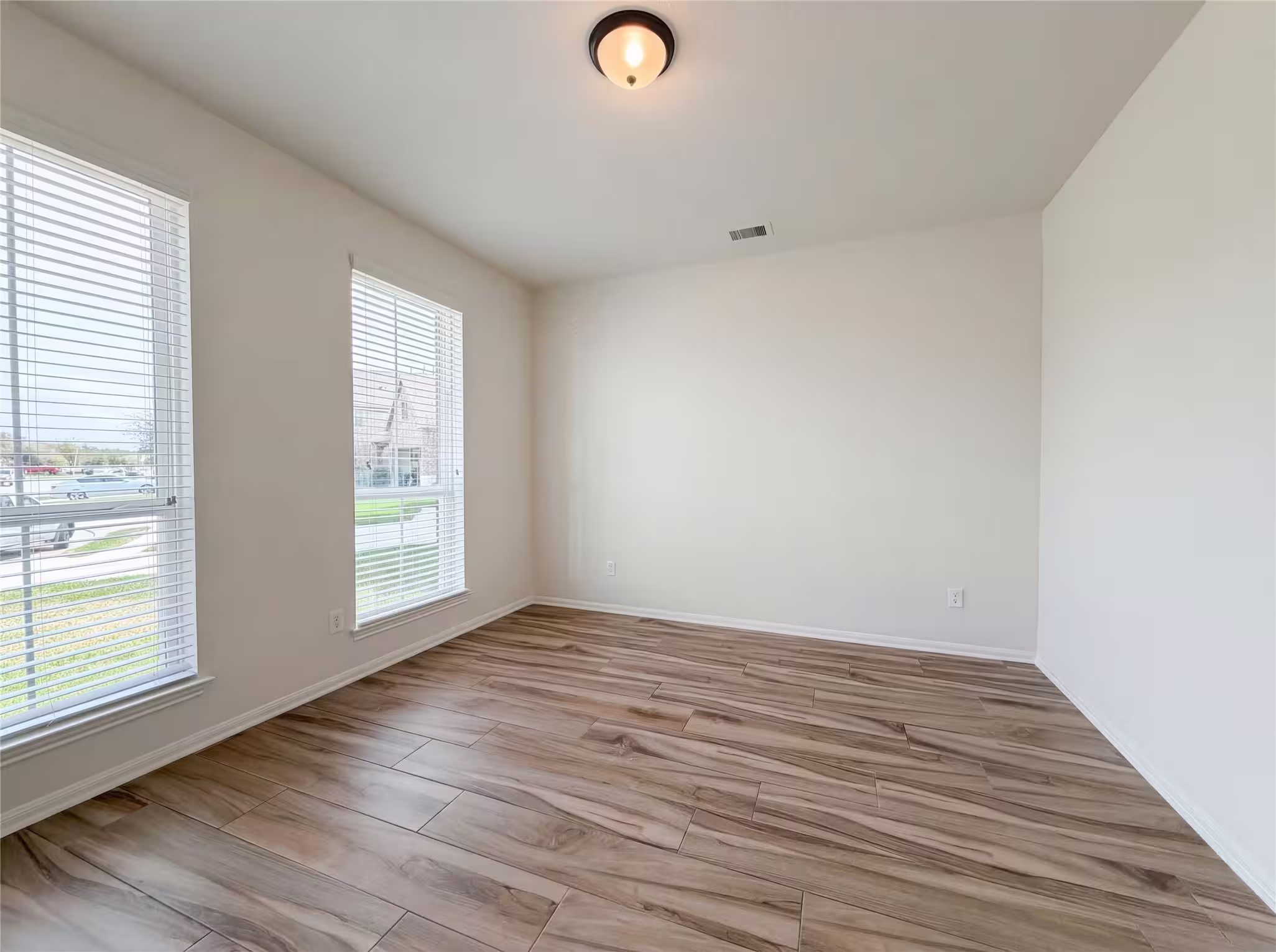 Photo 6 of 16803 W Whimbrel Circle, Conroe, TX