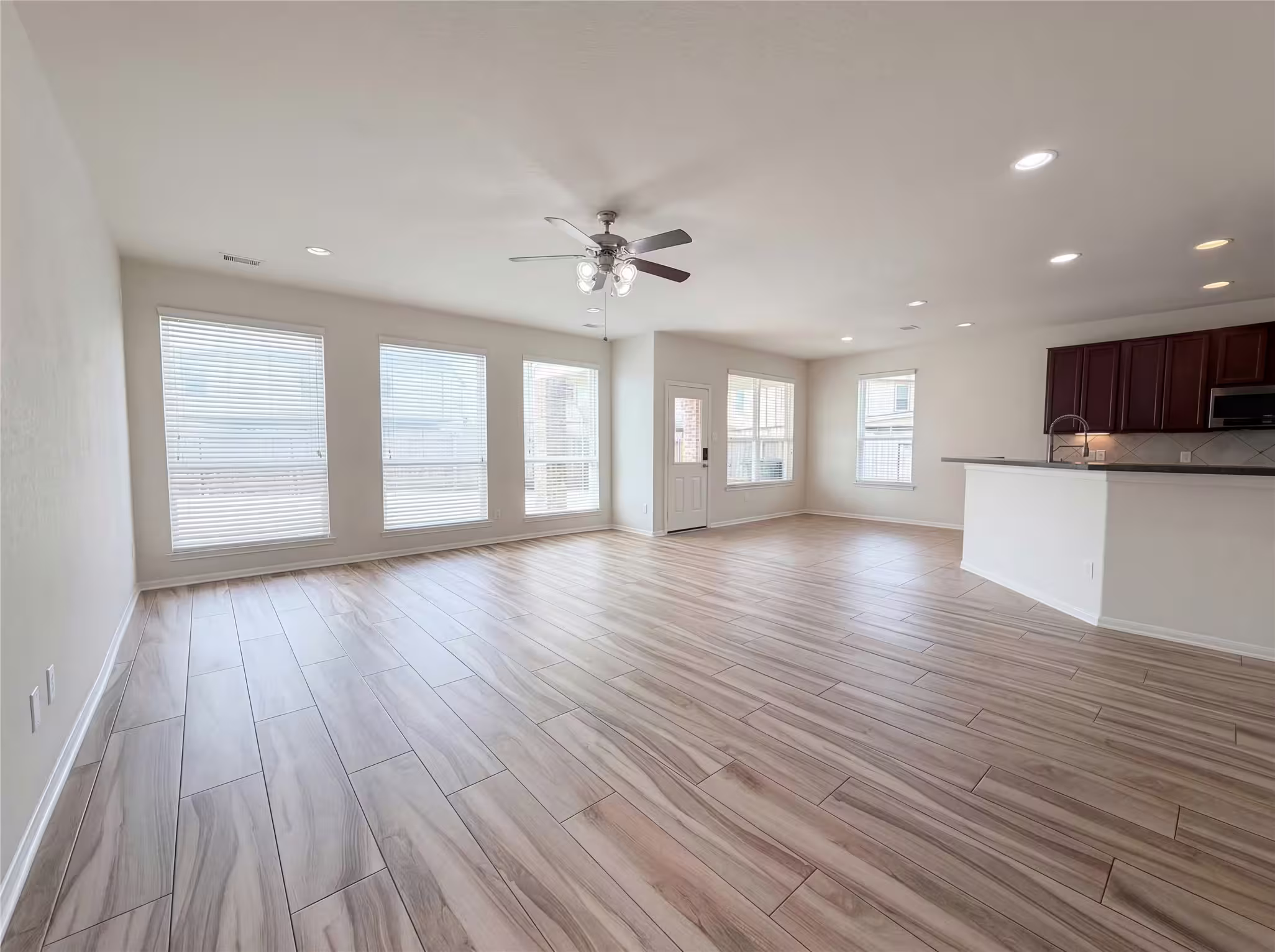 Photo 7 of 16803 W Whimbrel Circle, Conroe, TX