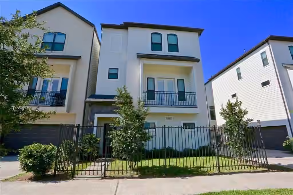 Photo of 948 W 24th Street, Houston, TX