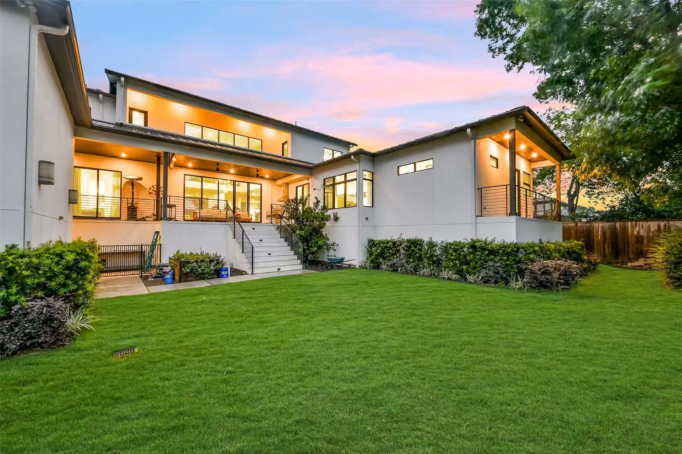 Photo of 5015 S Braeswood Boulevard, Houston, TX 77096