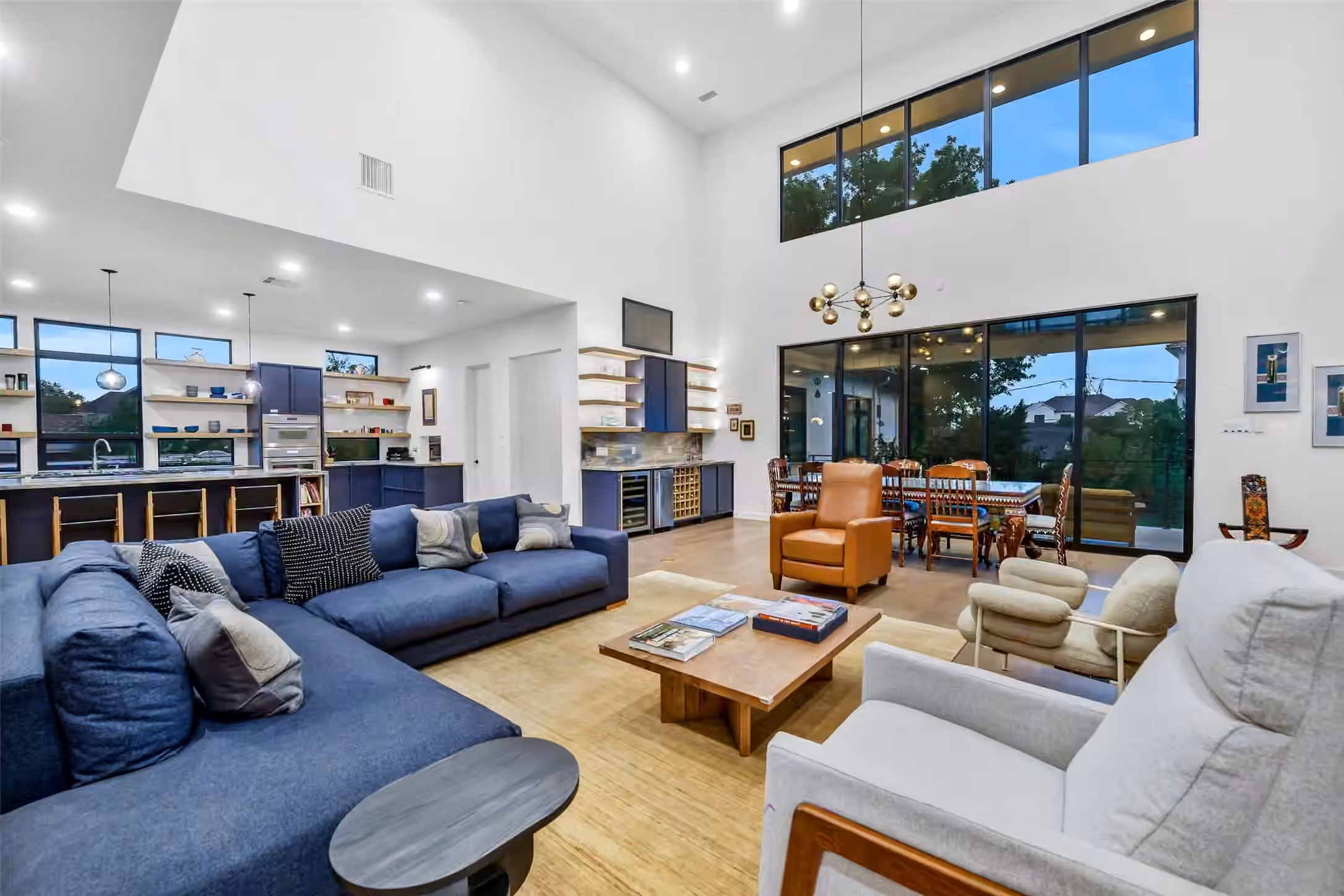 Photo 2 of 5015 S Braeswood Boulevard, Houston, TX