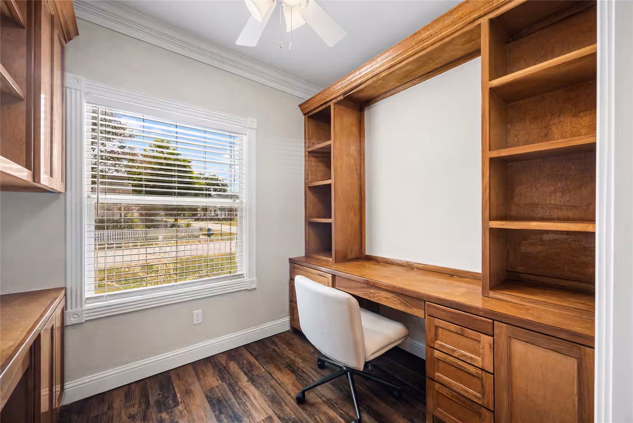 Photo 7 of 608 Jewett Street, Houston, TX