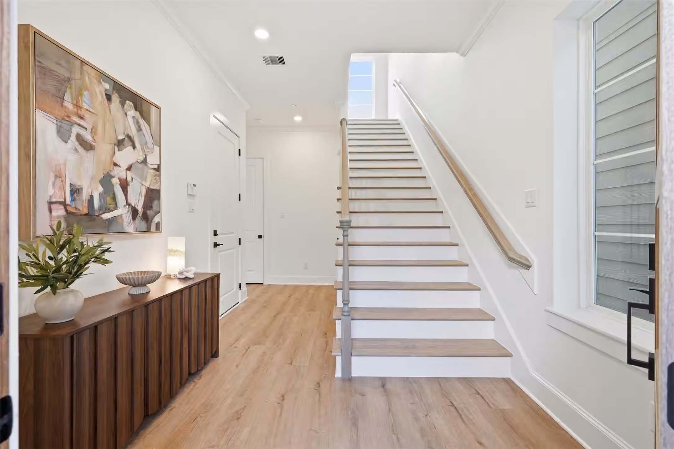 Photo 2 of 2111 Nantucket Drive C, Houston, TX