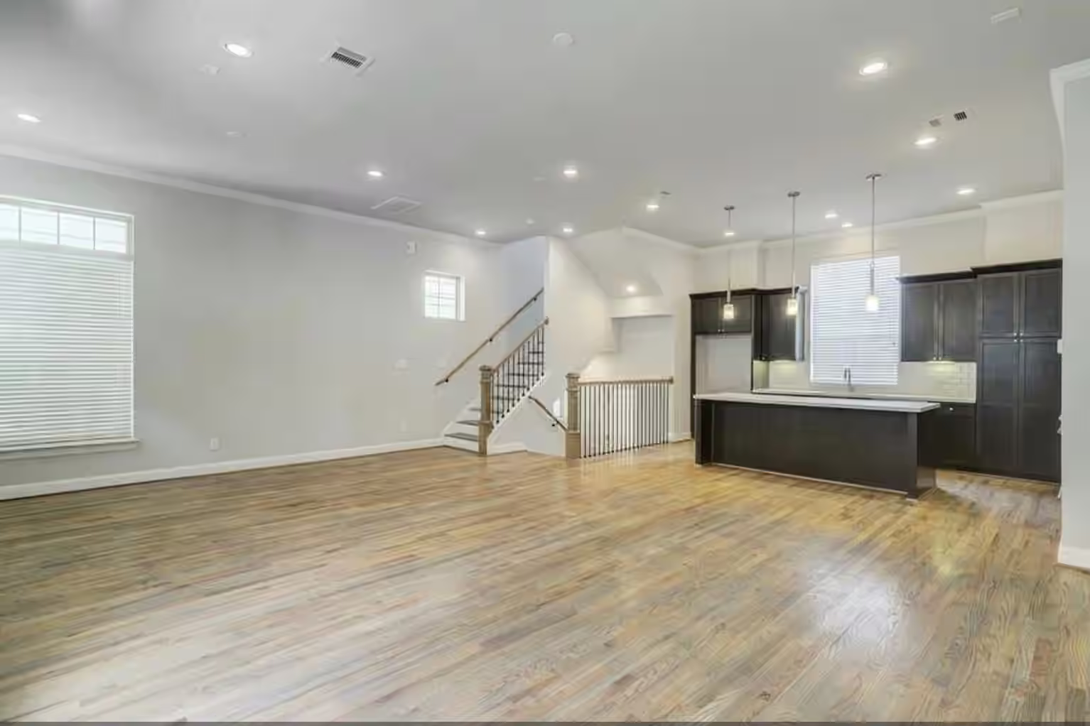Photo 2 of 1040 W 26th Street B, Houston, TX