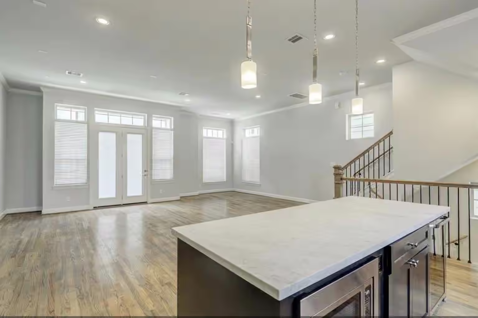 Photo 5 of 1040 W 26th Street B, Houston, TX