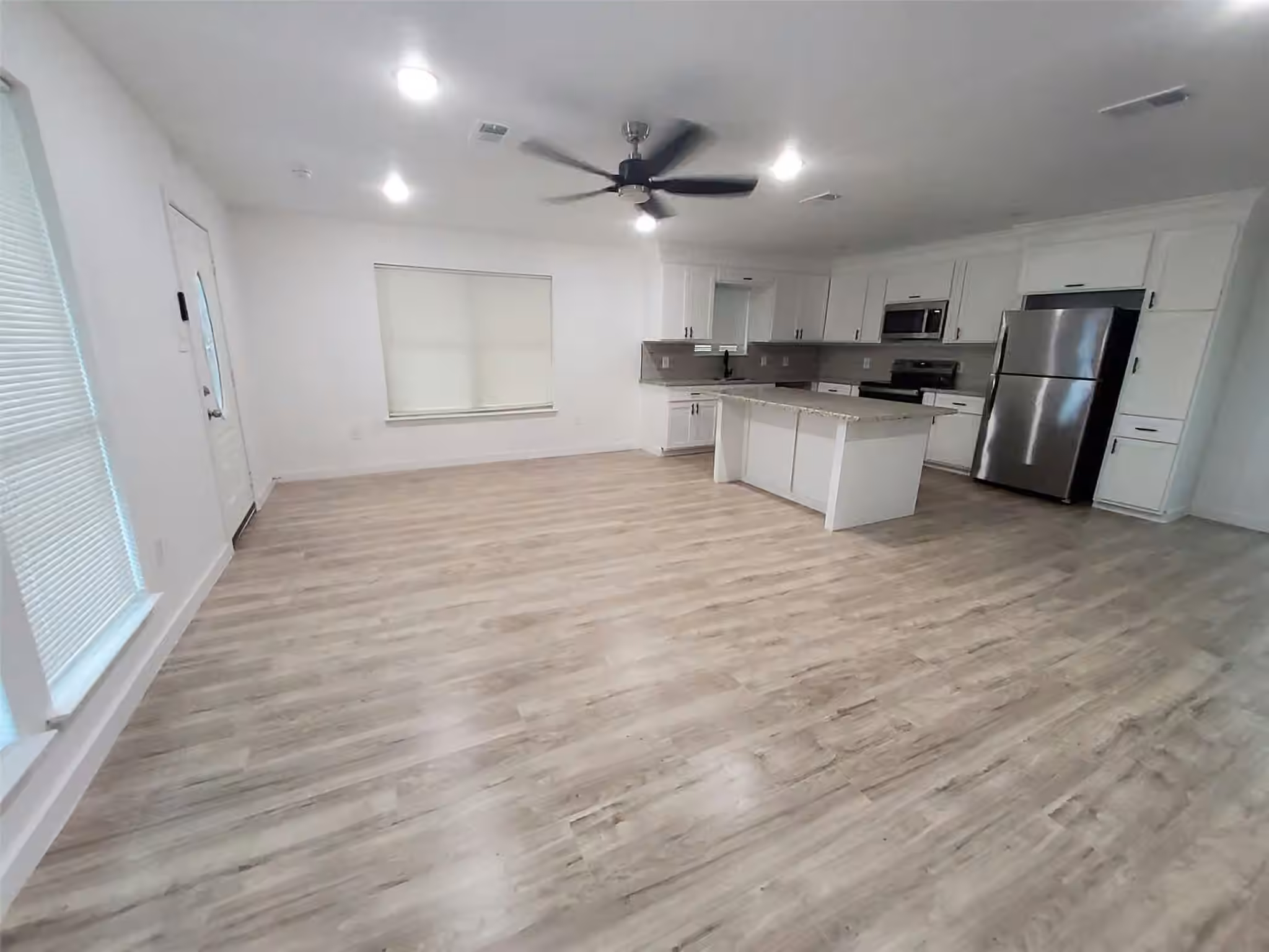 Photo 7 of 8609 Homewood Lane, Houston, TX