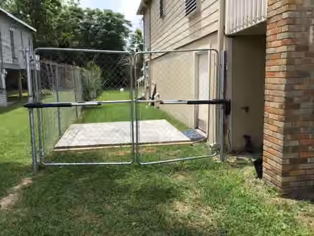 Photo 3 of 4615 Avenue Q 1/2, Galveston, TX