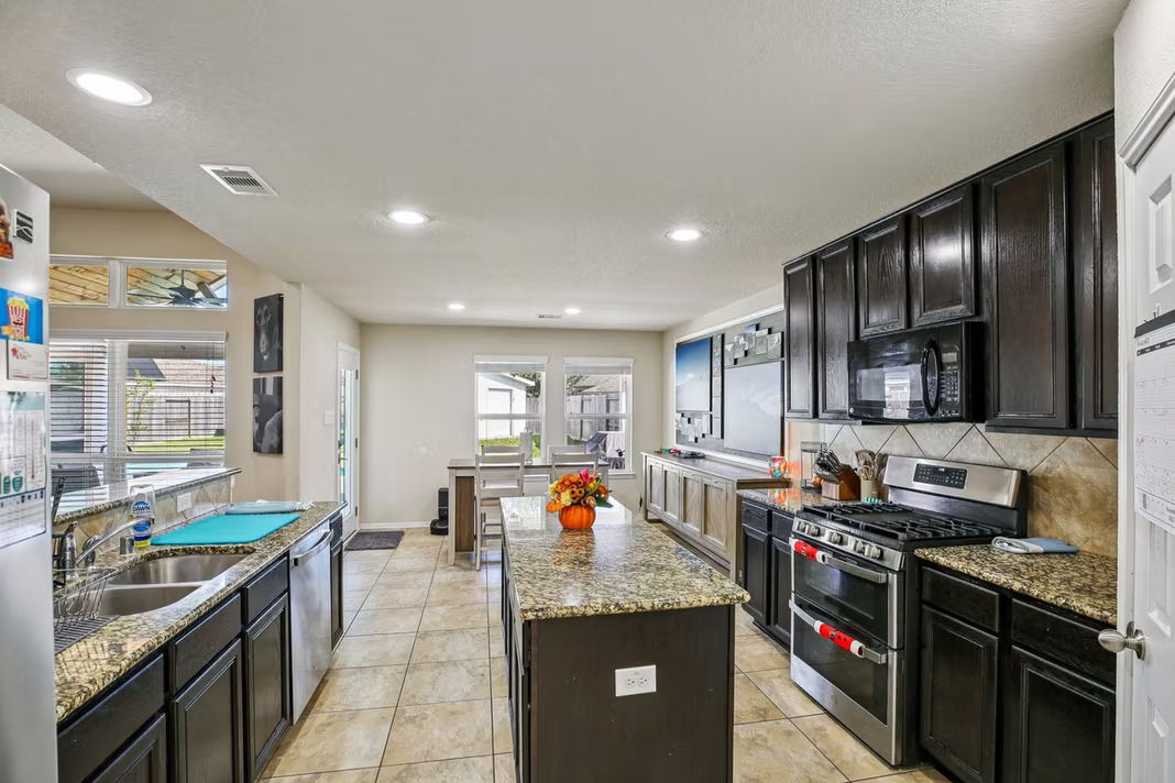 Photo 7 of 3114 Wren Valley Trail, Katy, TX