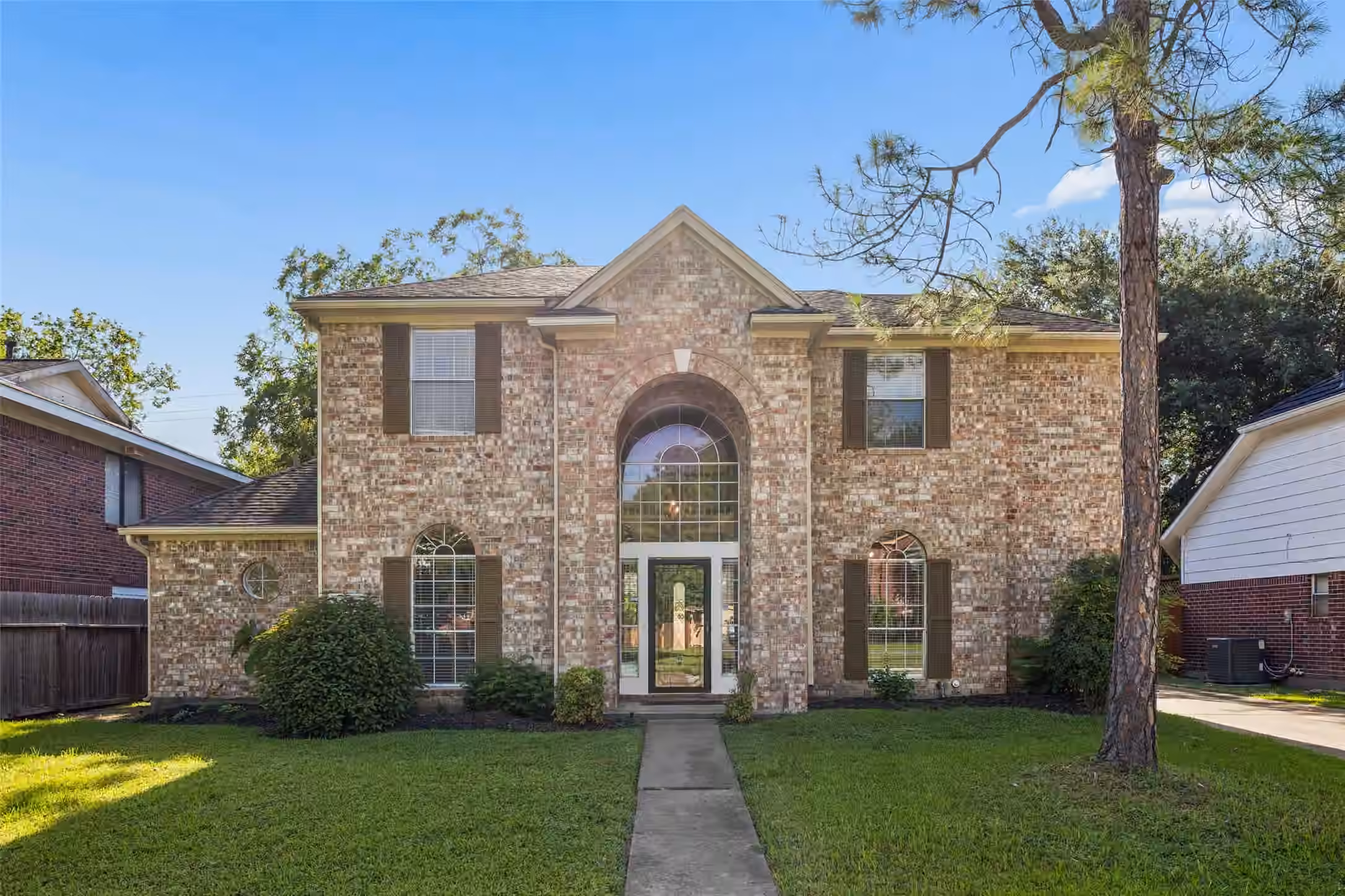 Photo 2 of 4031 Mission Valley Drive, Missouri City, TX