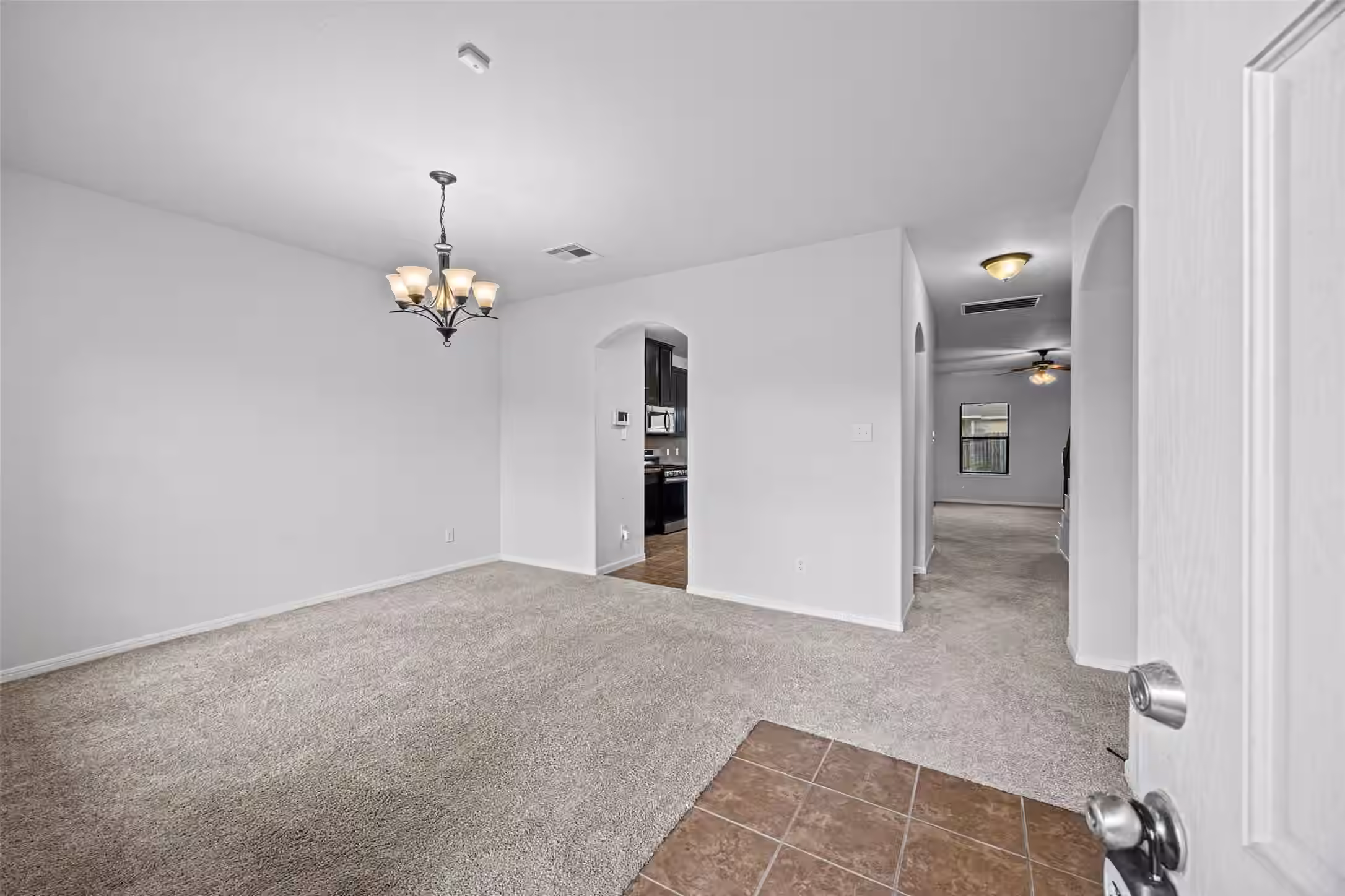 Photo 4 of 9203 Sasson Boulevard, Houston, TX