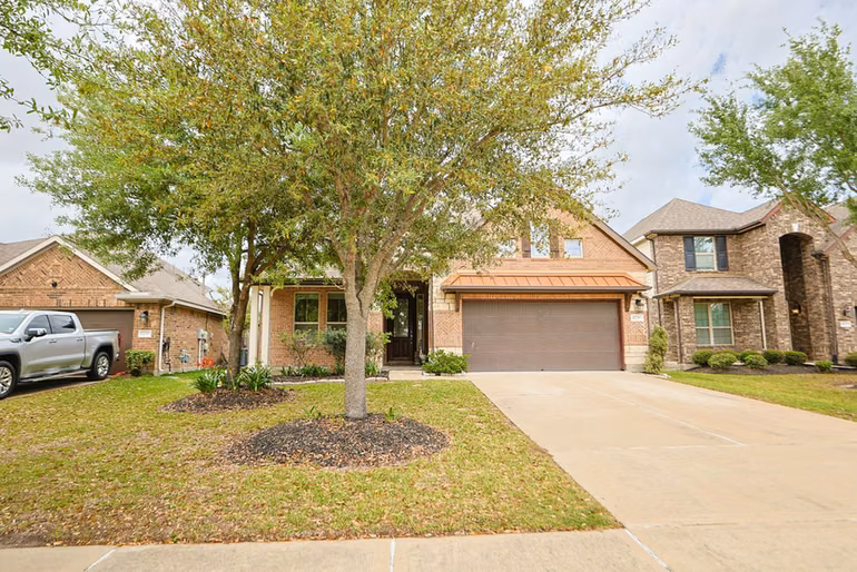 Photo 2 of 8239 Lockridge Terrace Lane, Cypress, TX
