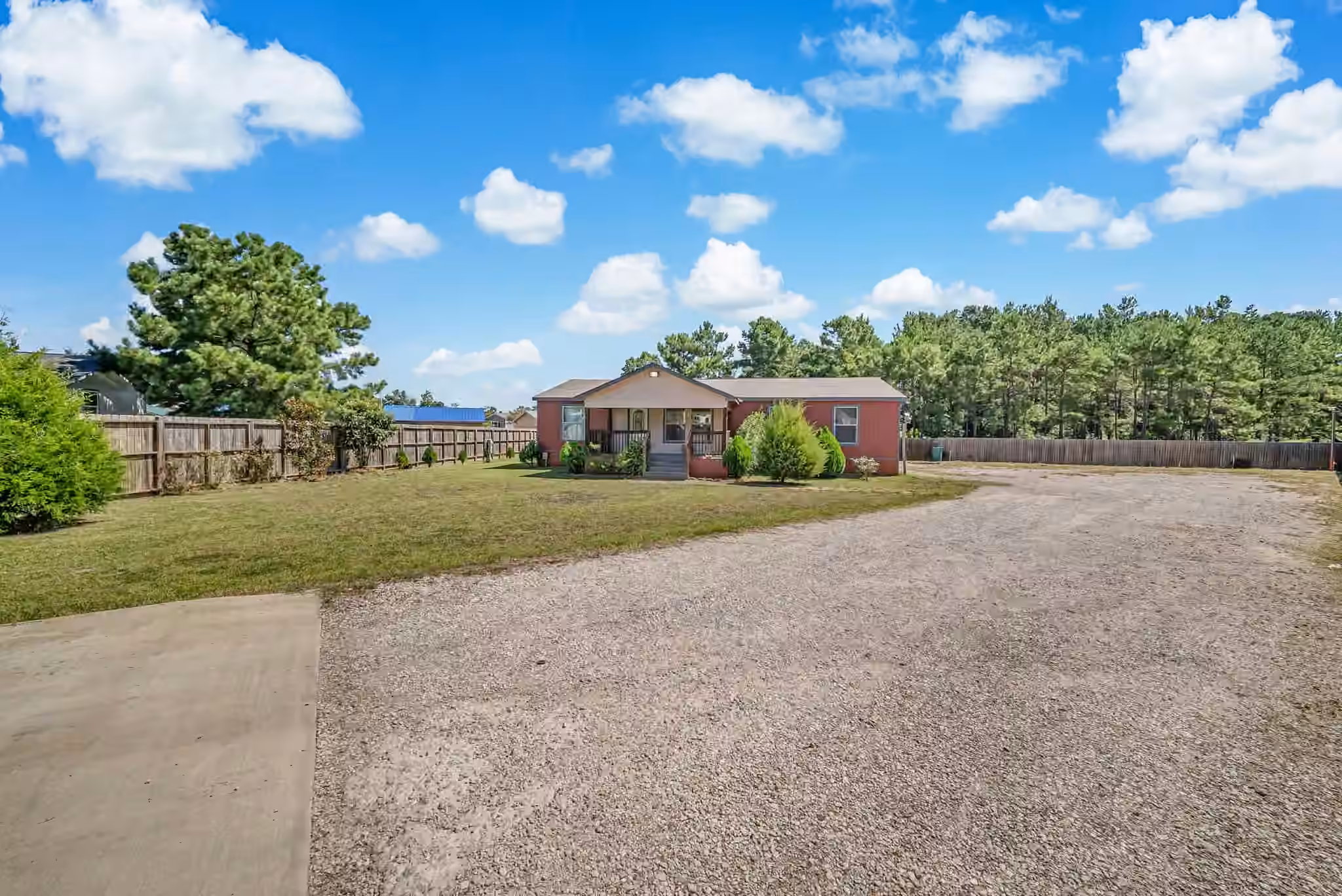 Photo 2 of 16357 Summit Oaks, Conroe, TX