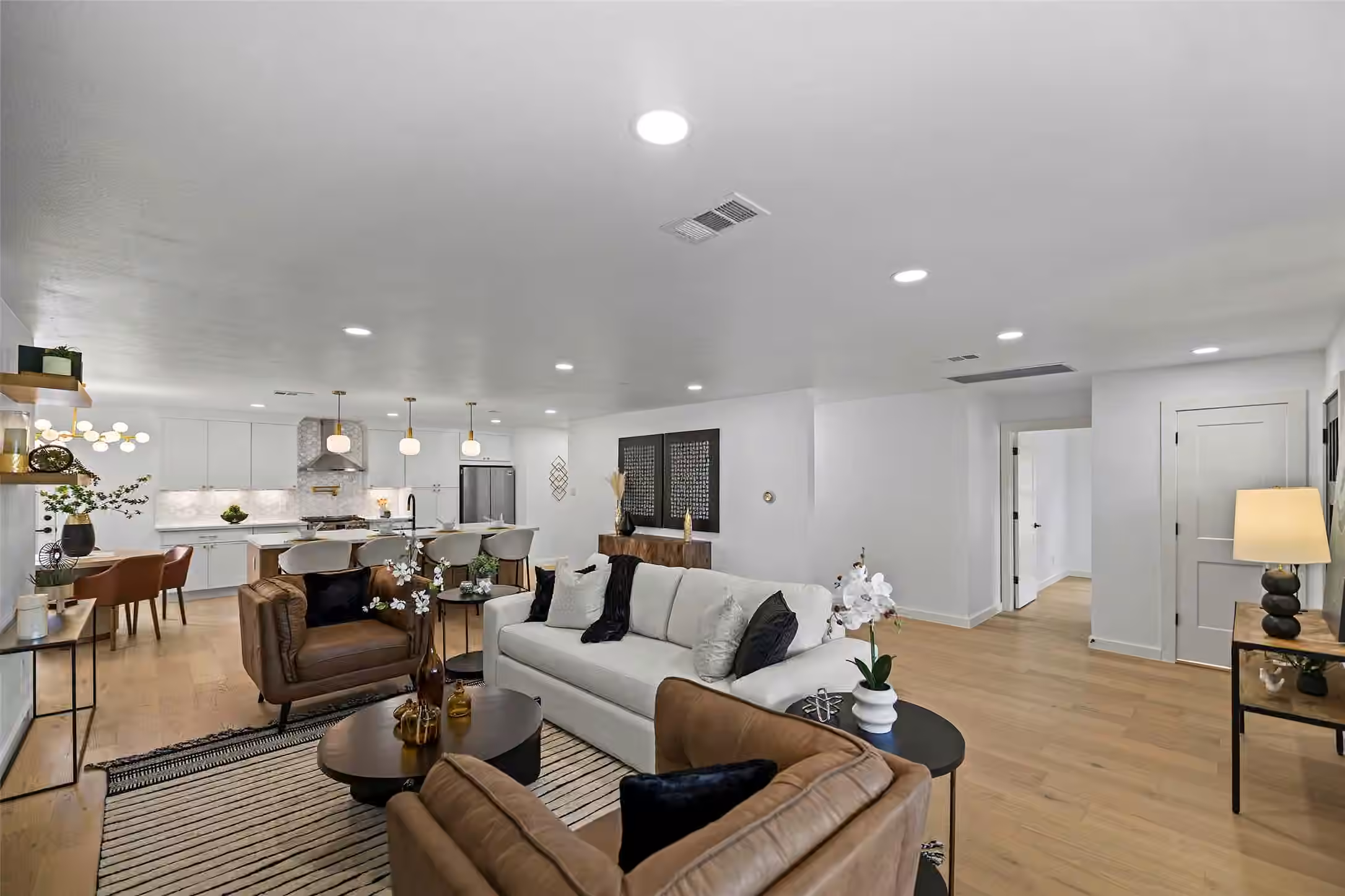 Photo 3 of 1818 Watercrest Drive, Houston, TX