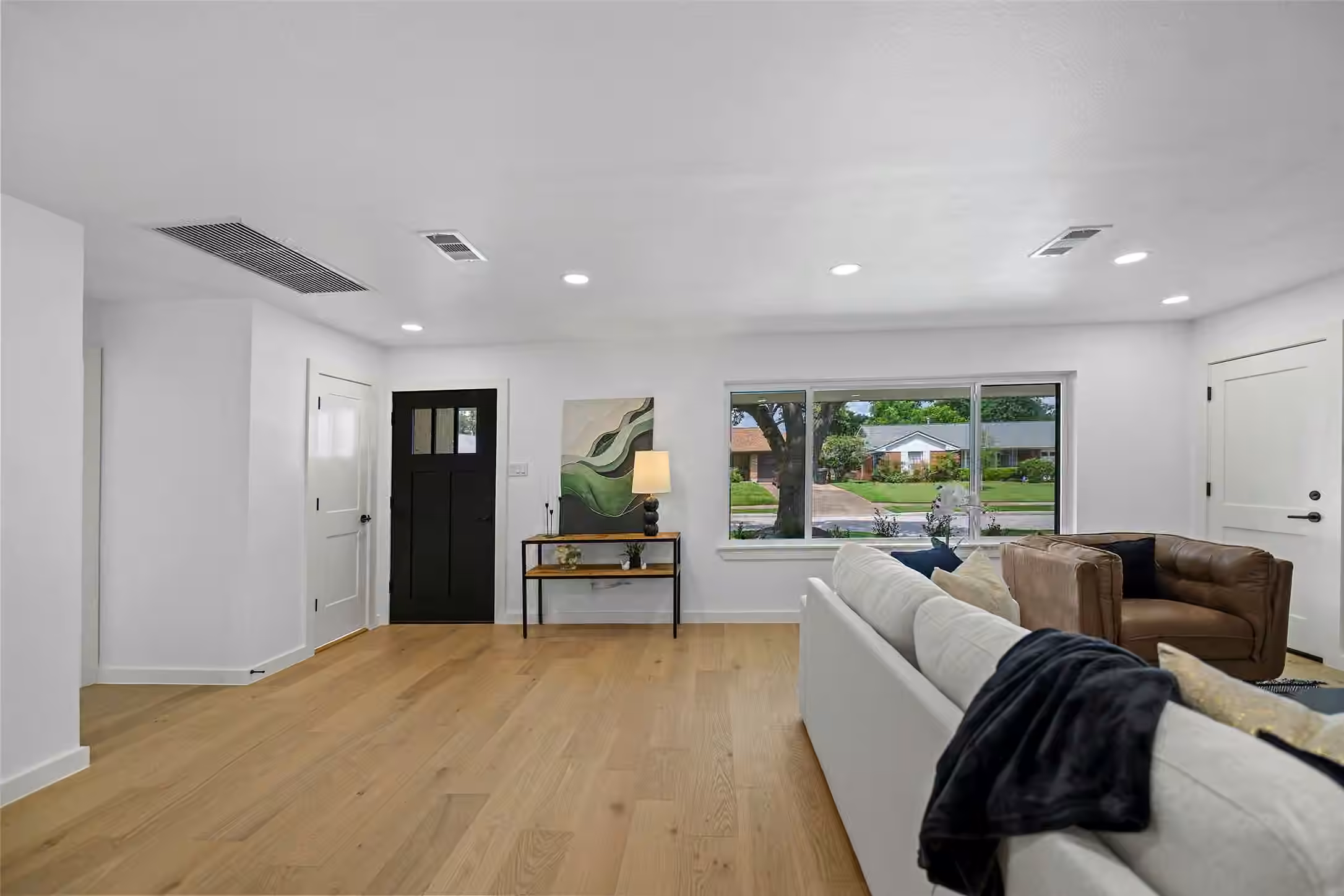 Photo 5 of 1818 Watercrest Drive, Houston, TX