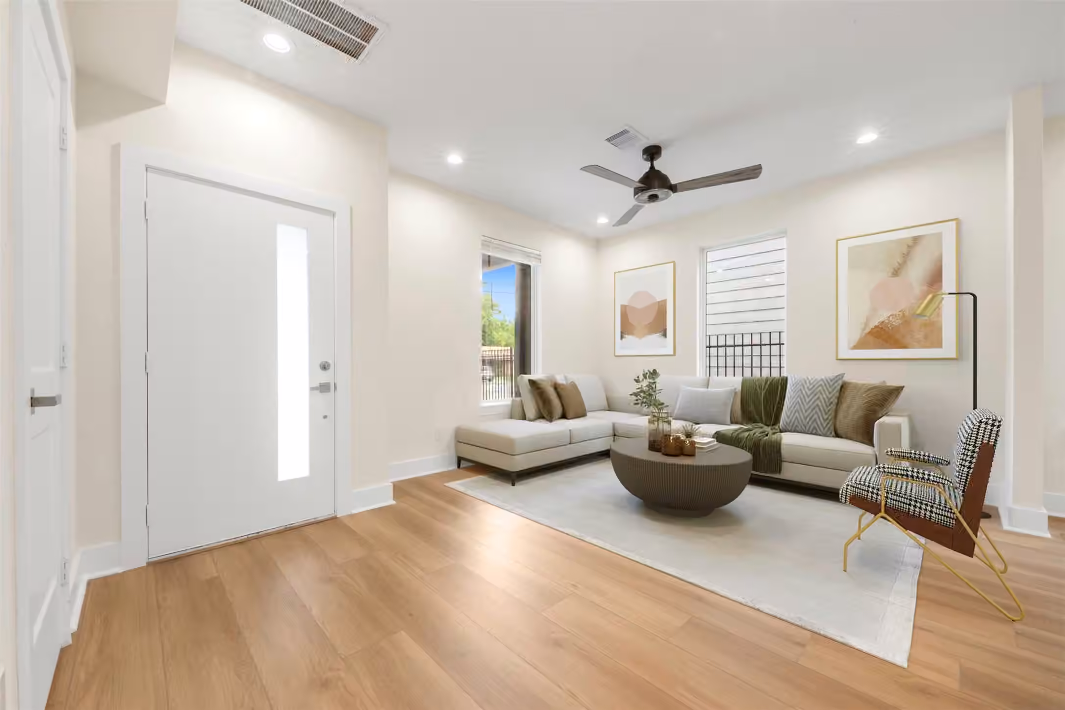 Photo 3 of 1275 Dewalt Street, Houston, TX