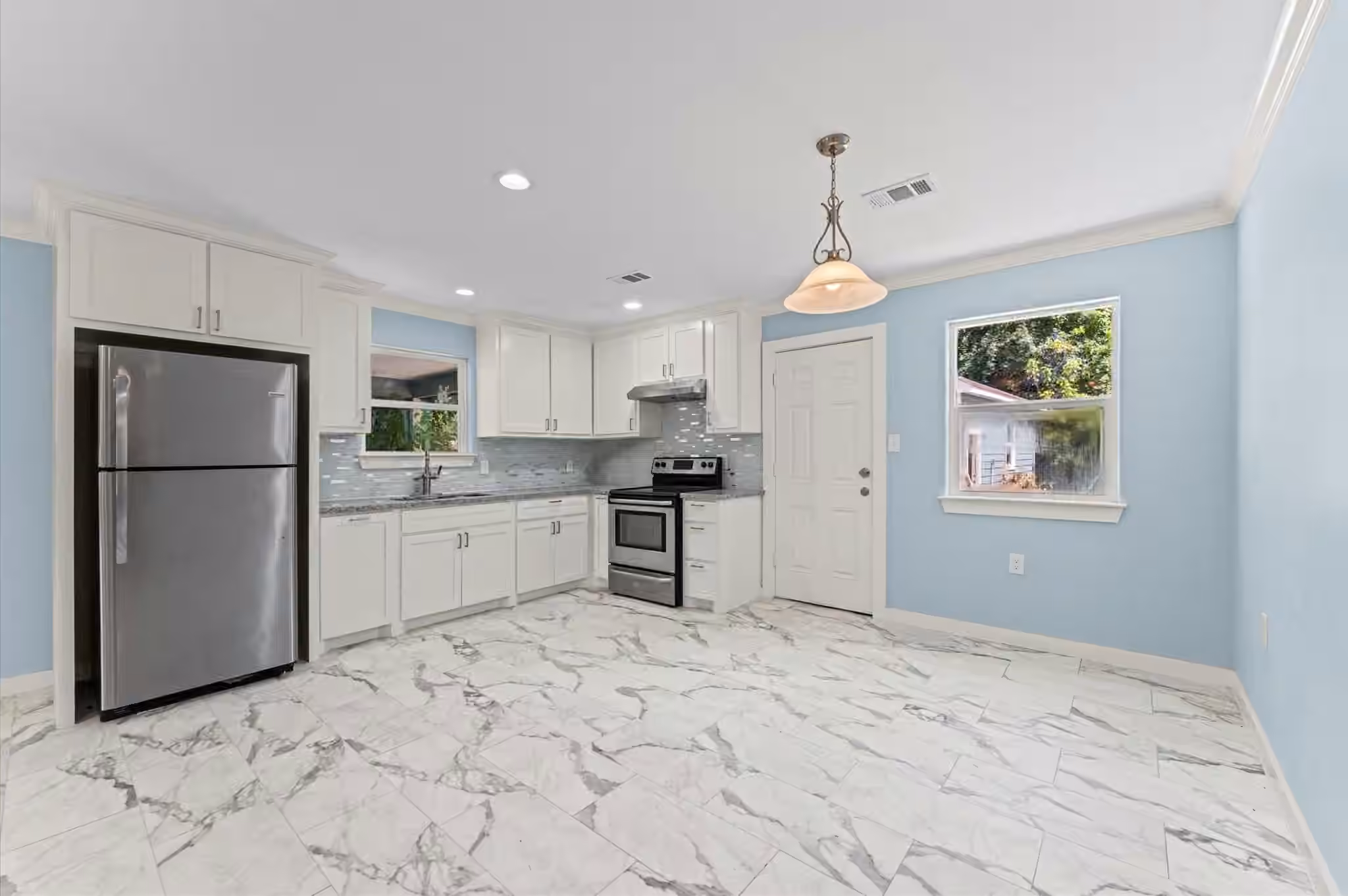 Photo 5 of 1805 Chamberlain Street, Houston, TX