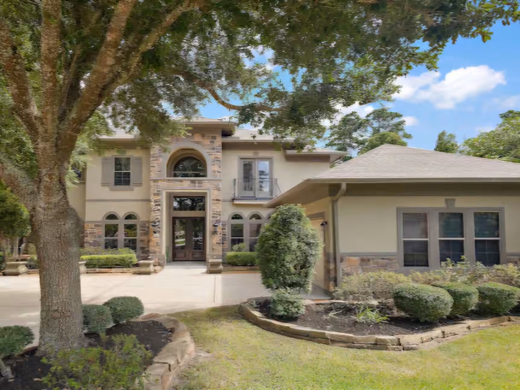 Photo of 1303 Blantyre Way, Kingwood, TX